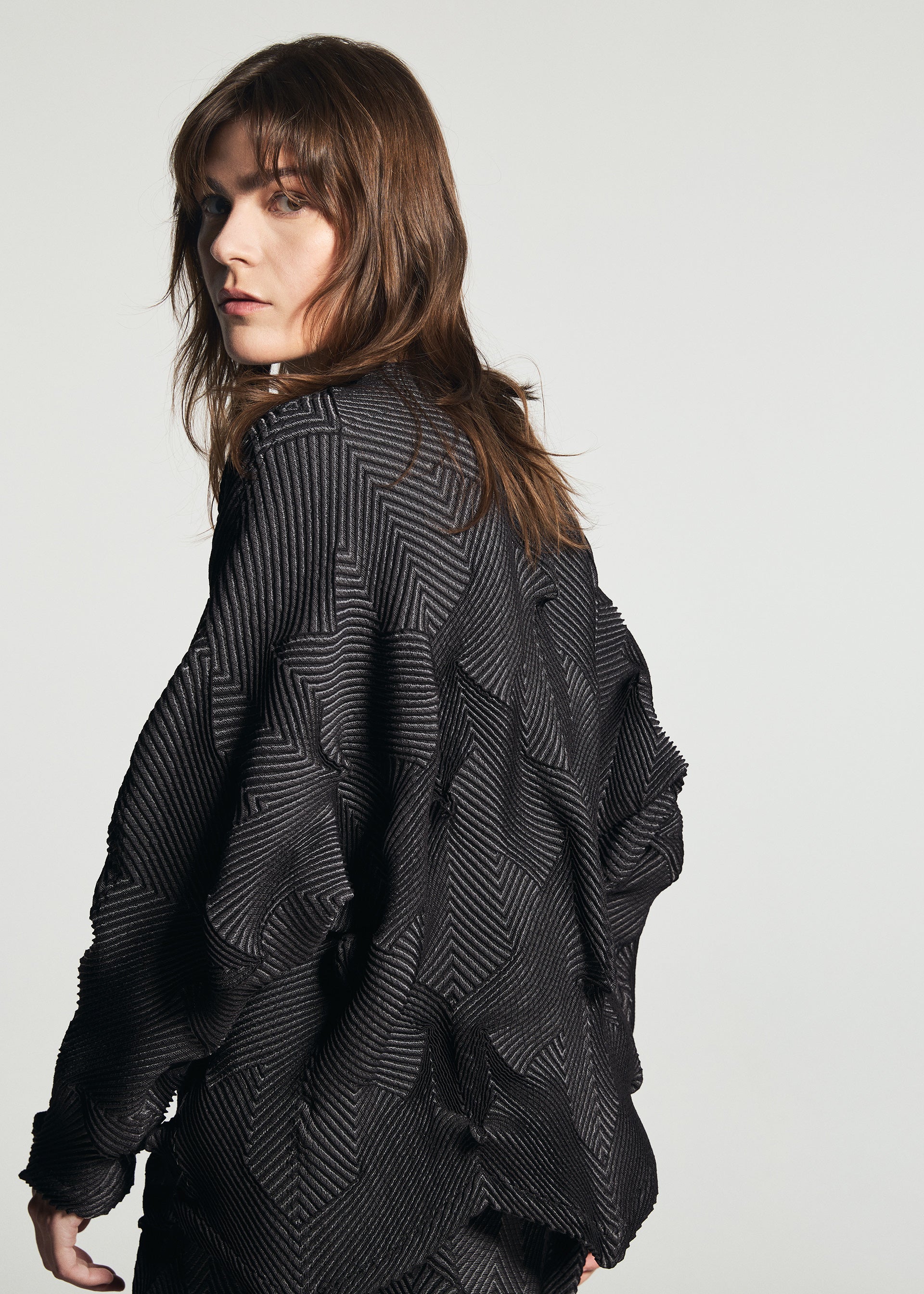 TYPE-O 010-1 Cardigan Grey-Hued – ISSEY MIYAKE EU