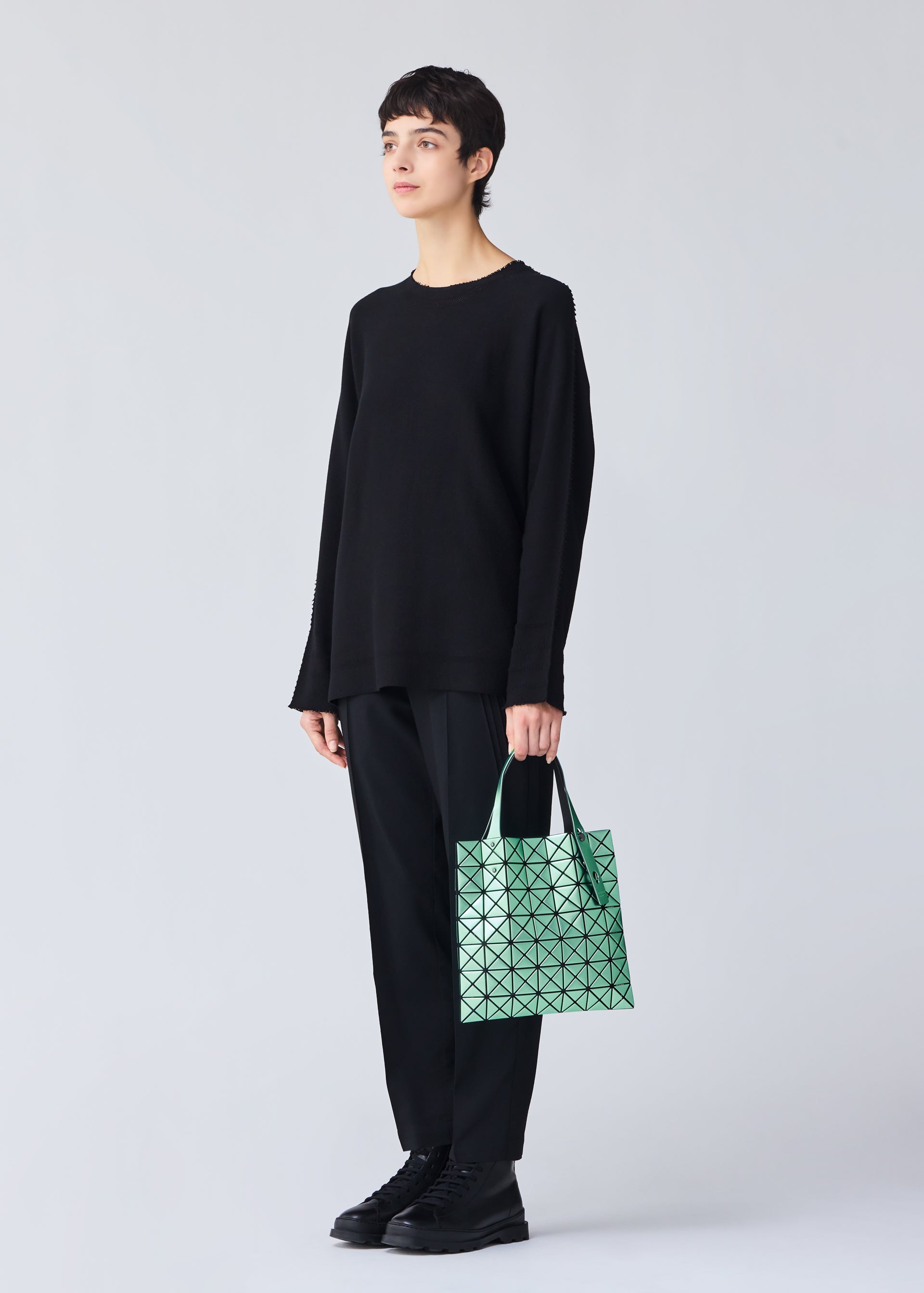 BAO BAO ISSEY MIYAKE PLATINUM トートバッグ PLATINUM Tote Bag Blue – ISSEY MIYAKE EU