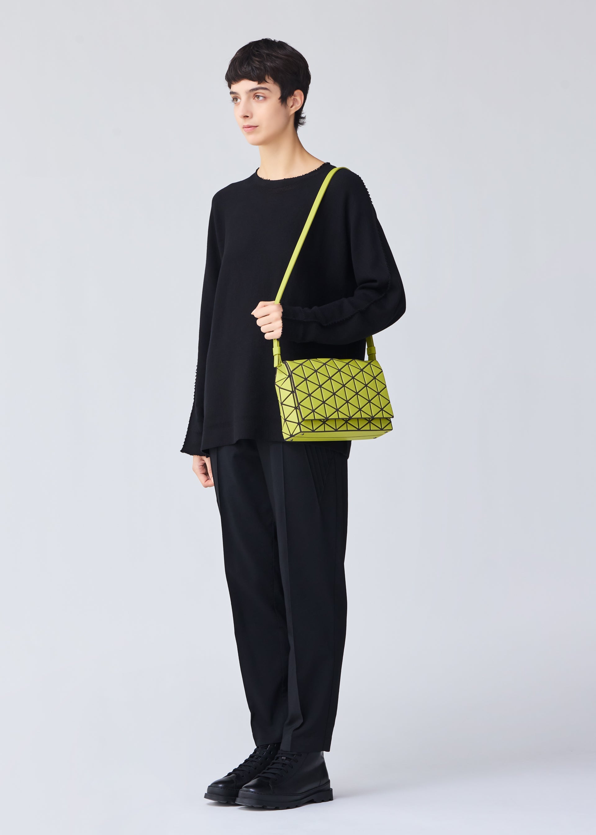 FOSSETTE Shoulder Bag Deep Green – ISSEY MIYAKE EU