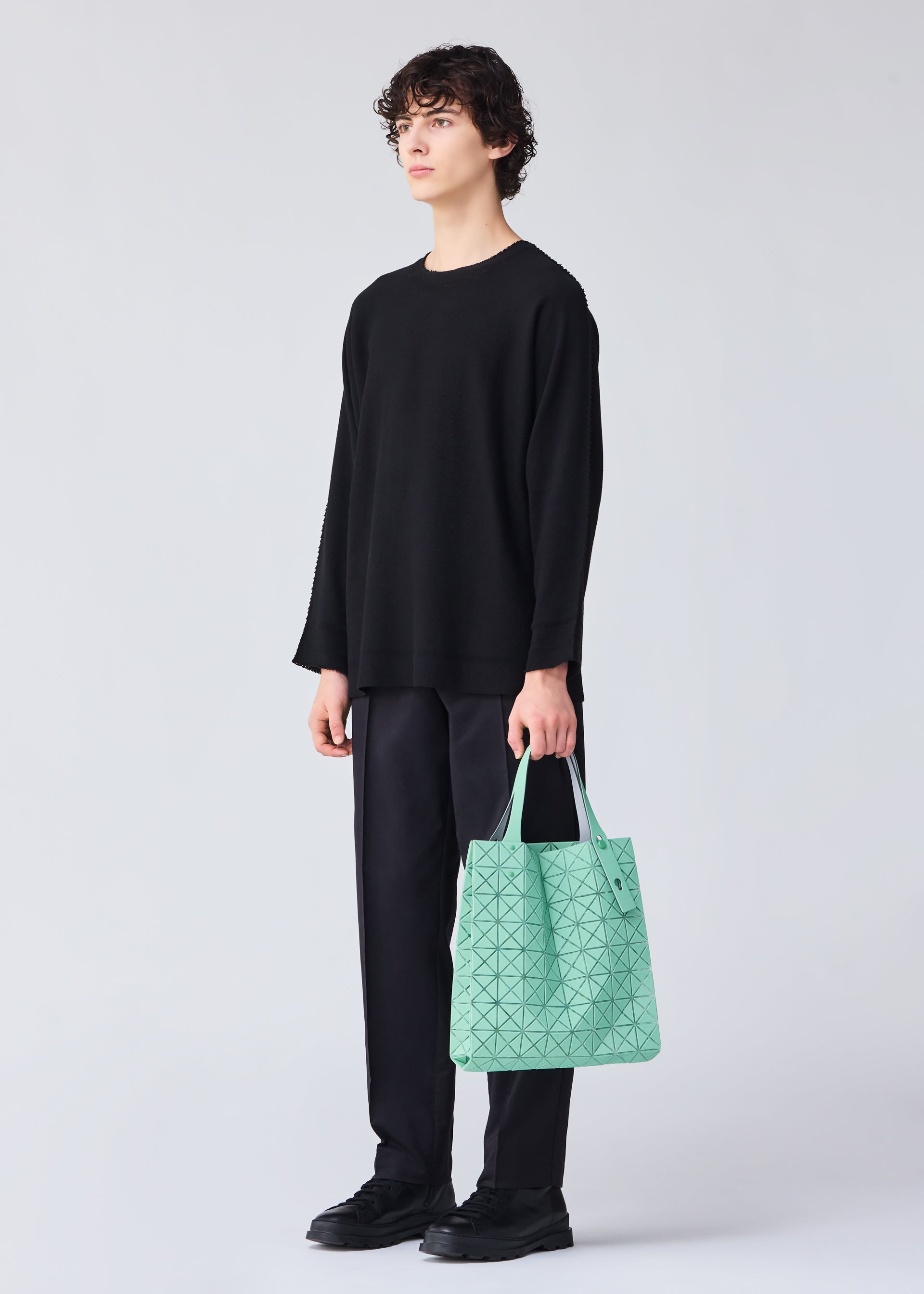 PRISM PLUS Tote Bag Blue – ISSEY MIYAKE EU