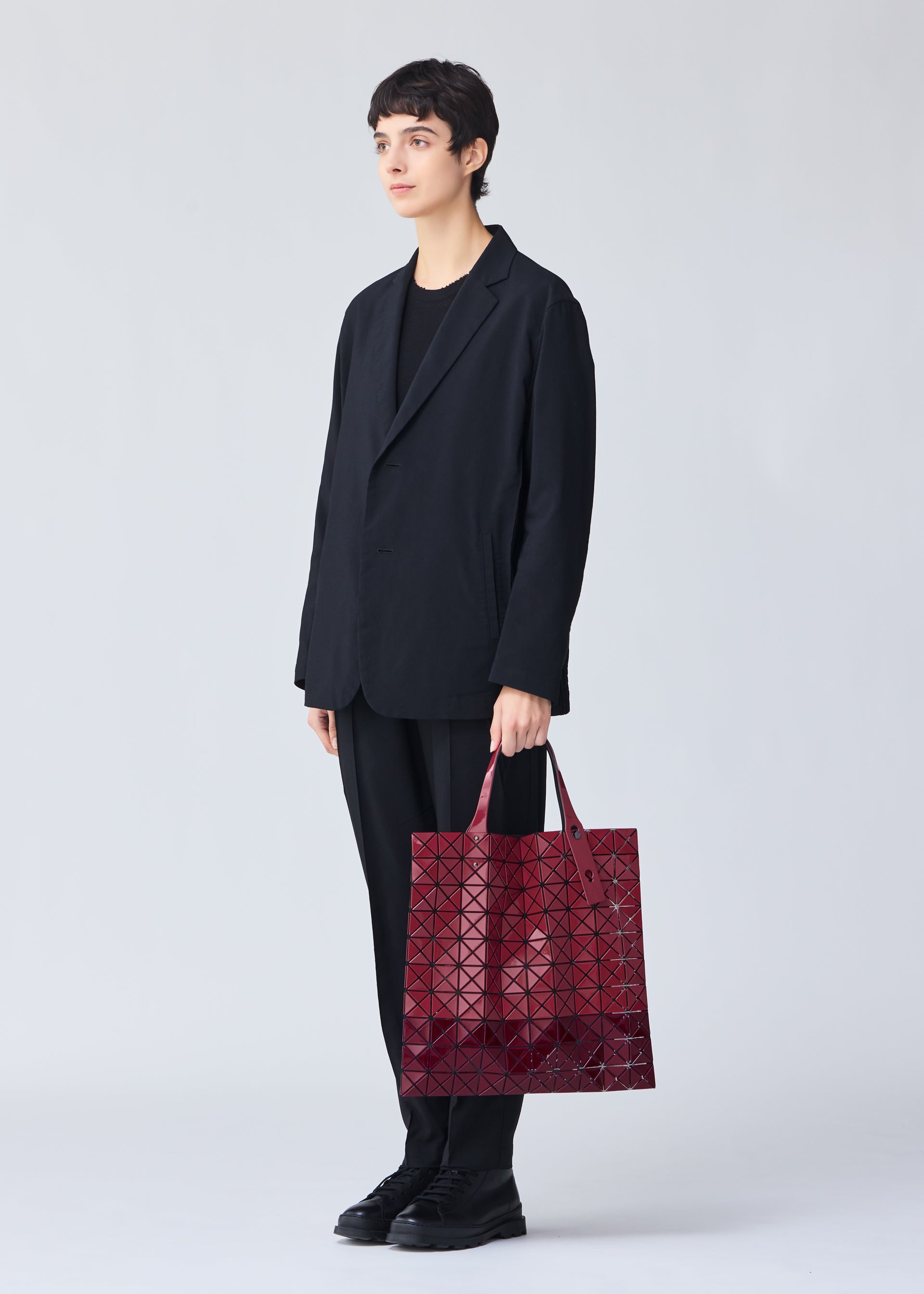 リ*様 BAO BAO トートバッグ 10×10 ワインレッド PRISM BI-COLOR Tote Bag Red x Wine Red – ISSEY MIYAKE EU