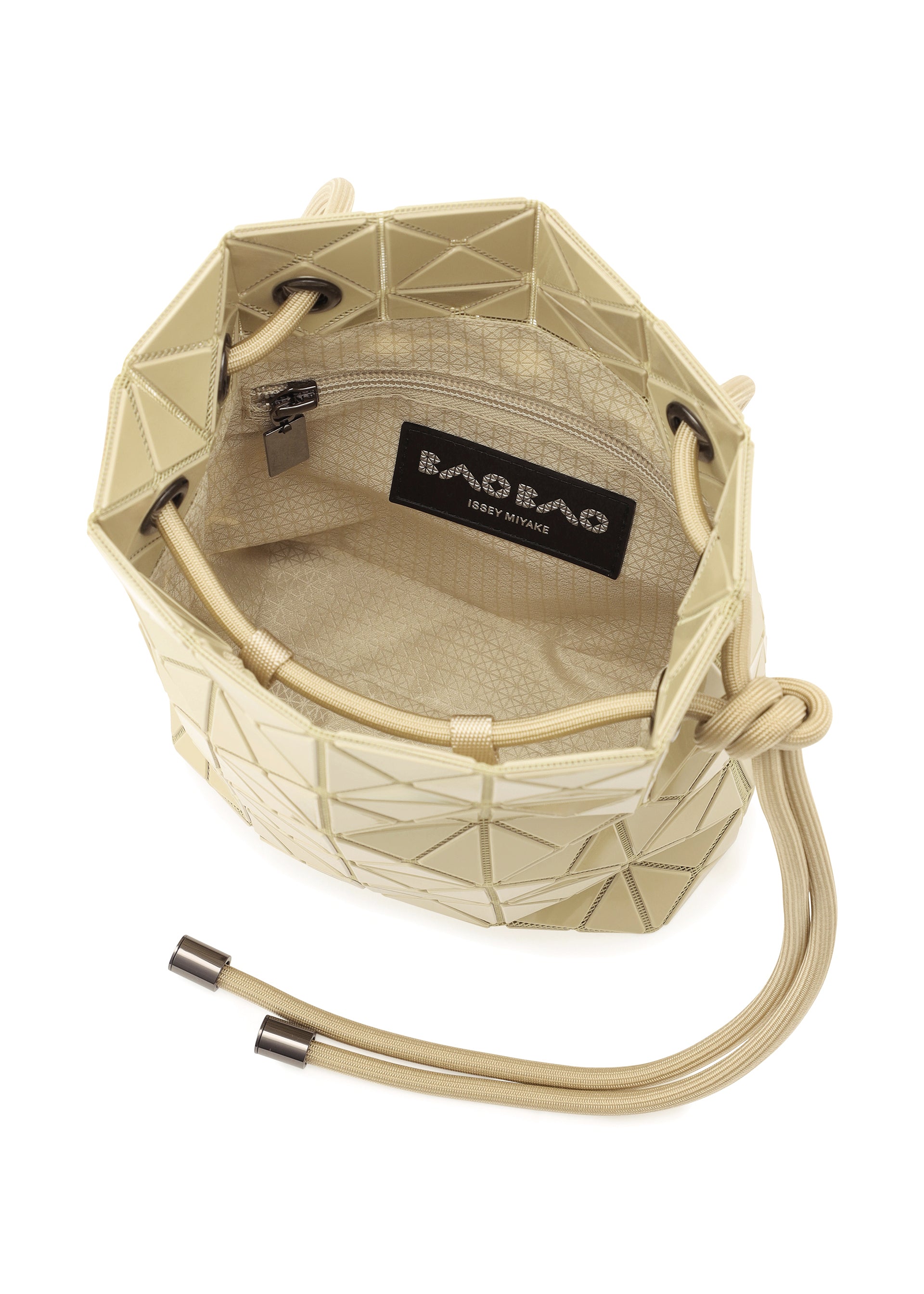 WRING ONE-TONE Shoulder Bag Terracotta – ISSEY MIYAKE EU