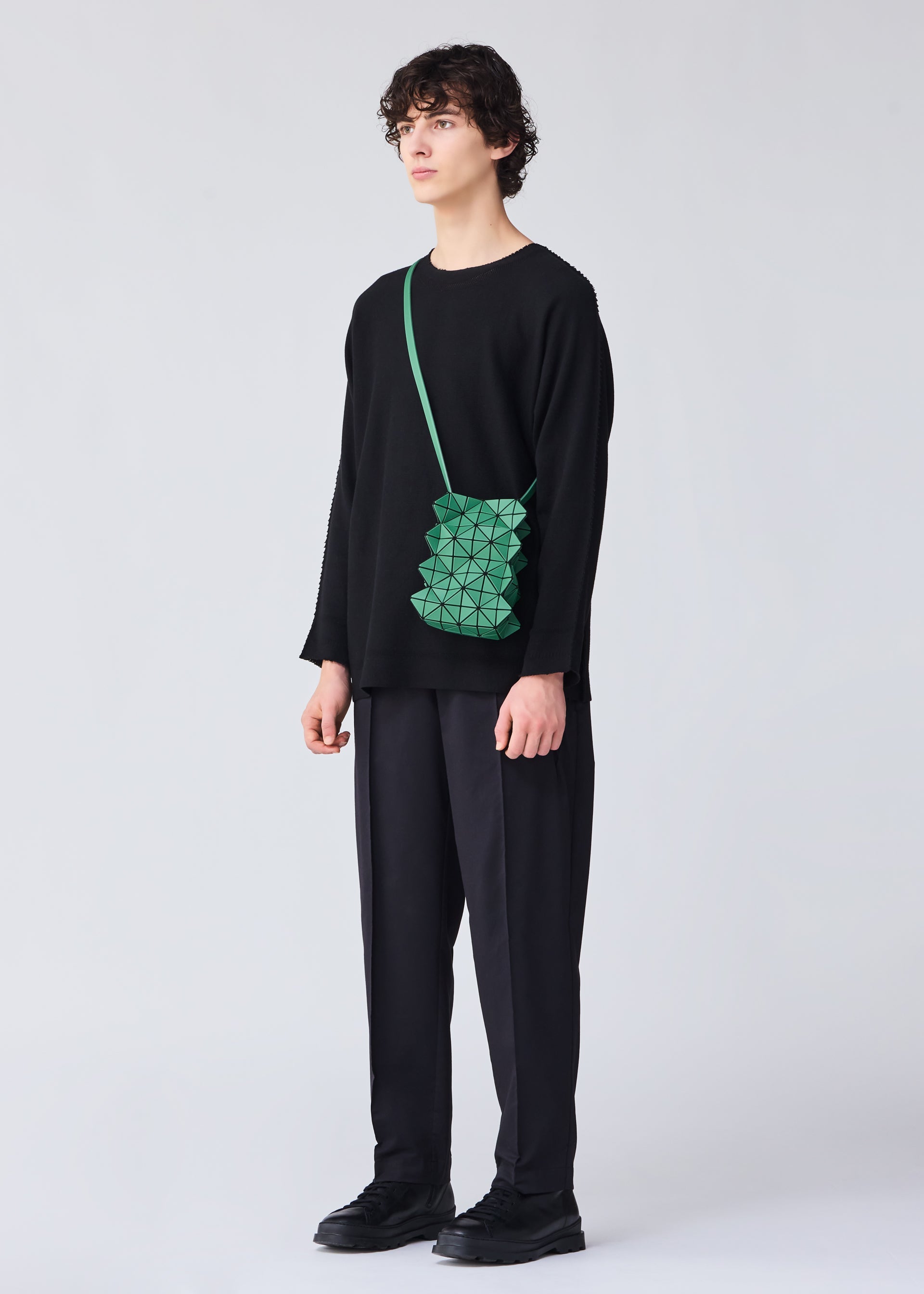 GROWTH Shoulder Bag Forest Green – ISSEY MIYAKE EU