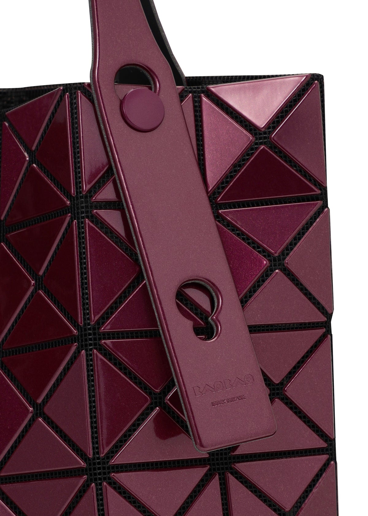 A detail shot of the Bao Bao Issey Miyake WONDER tote bag.