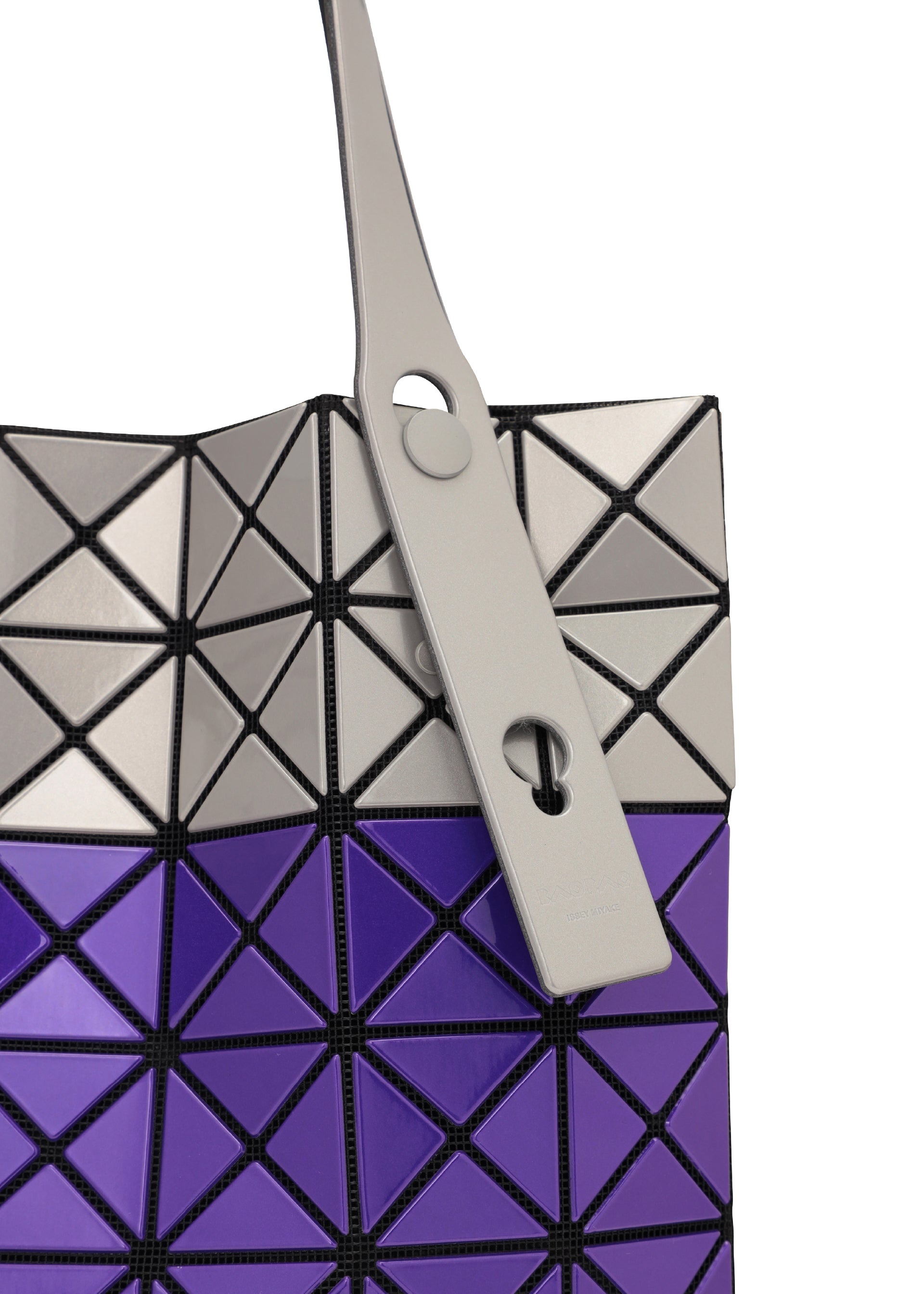 A detail shot of the Bao Bao Issey Miyake WONDER tote bag.