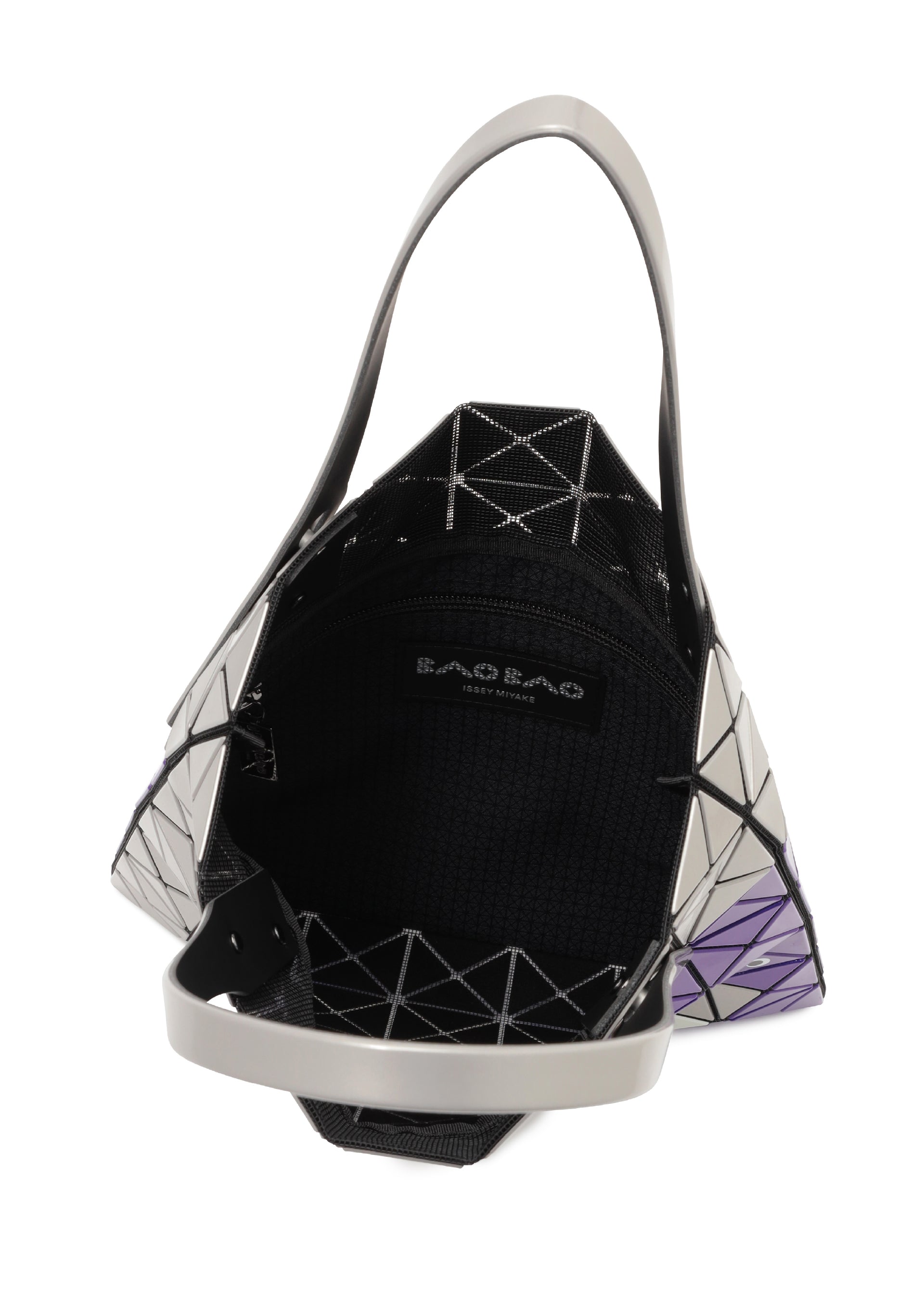 A detail shot of the Bao Bao Issey Miyake WONDER tote bag.