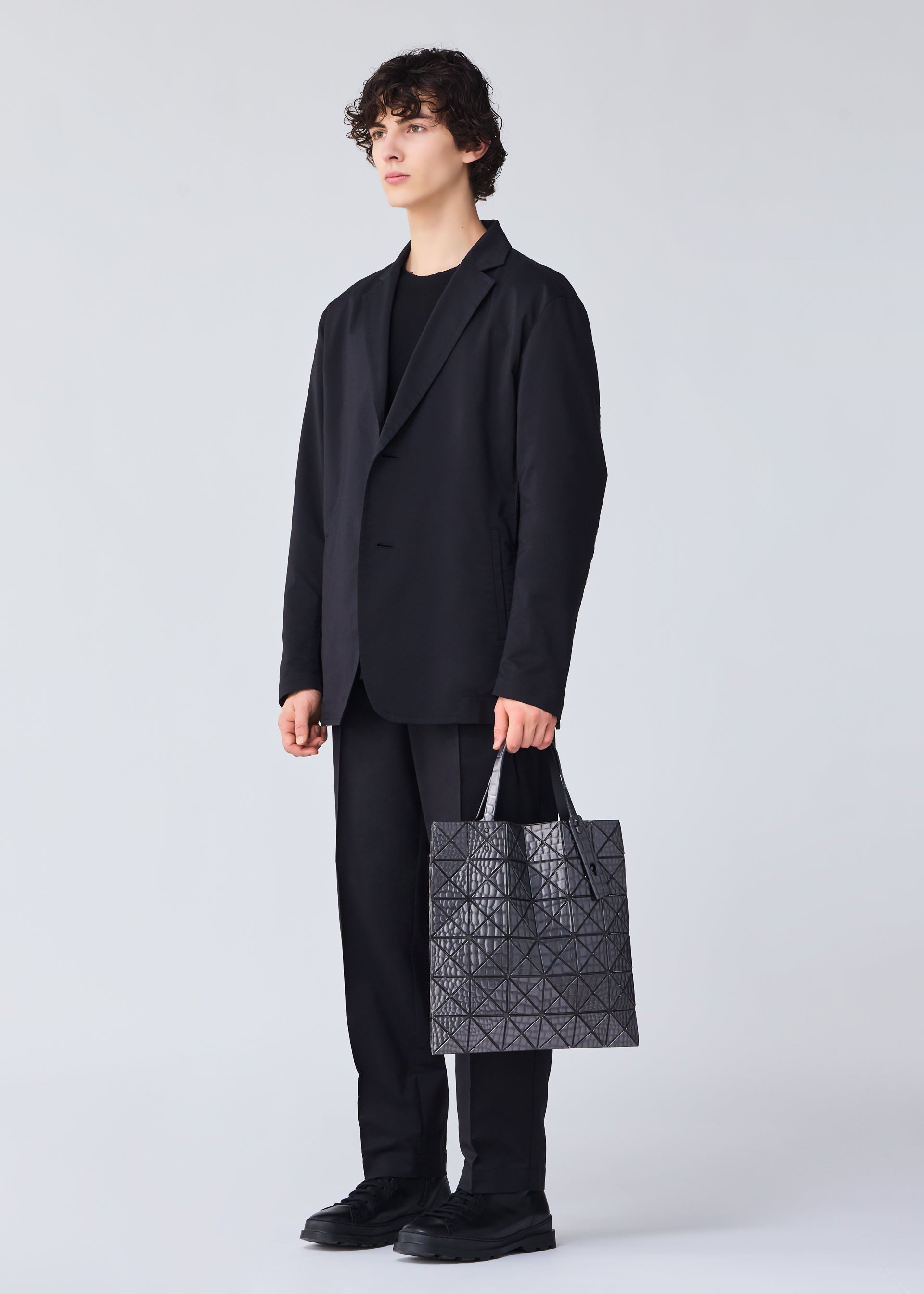 【SHINYA KOZUKA】SHOULDER TOTE WITH SPACE SHINYAKOZUKA（シンヤコヅカ）の「SHINYA KOZUKA /シンヤ コヅカ