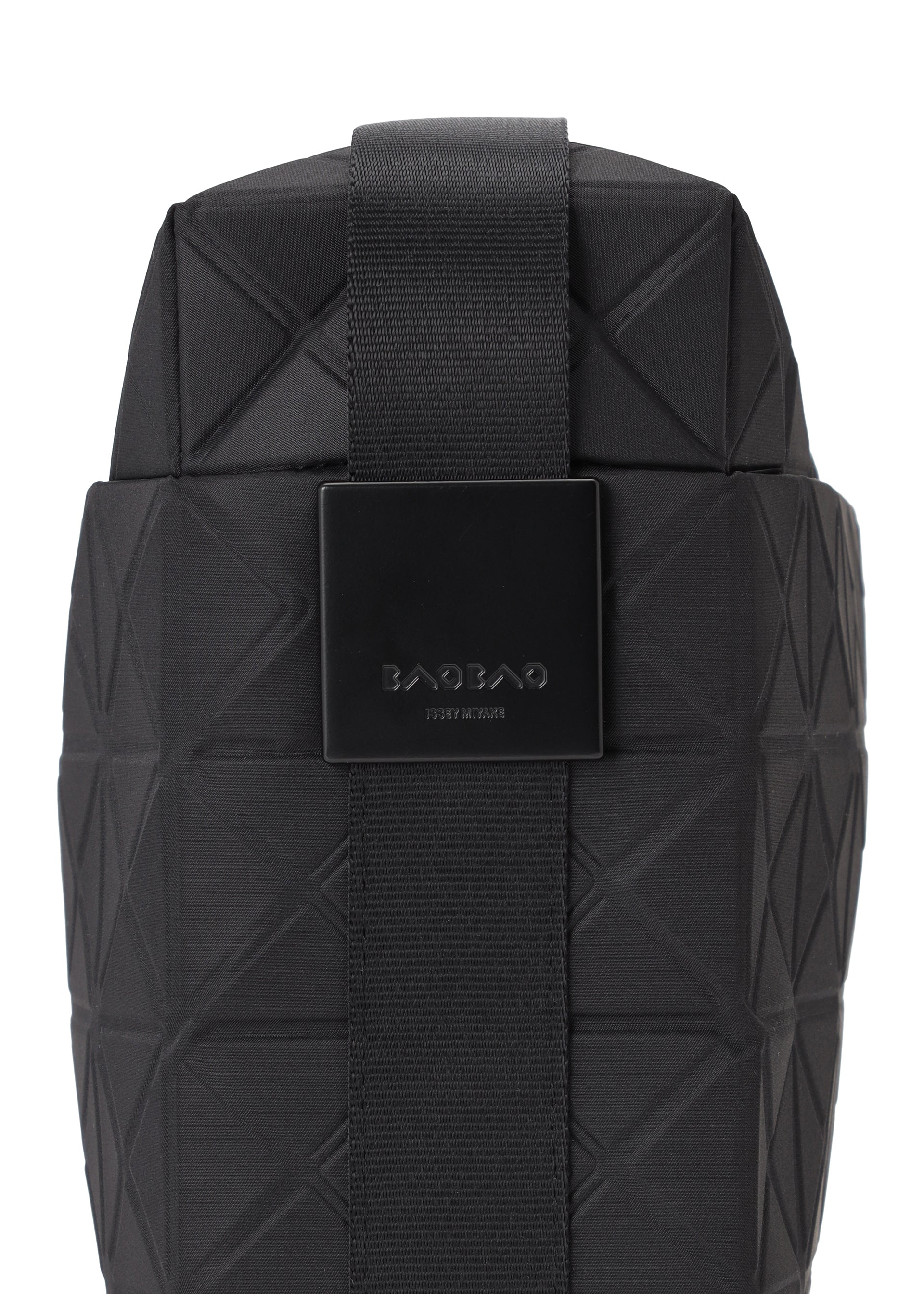 TRACK Shoulder Bag Purplish Blue – ISSEY MIYAKE EU