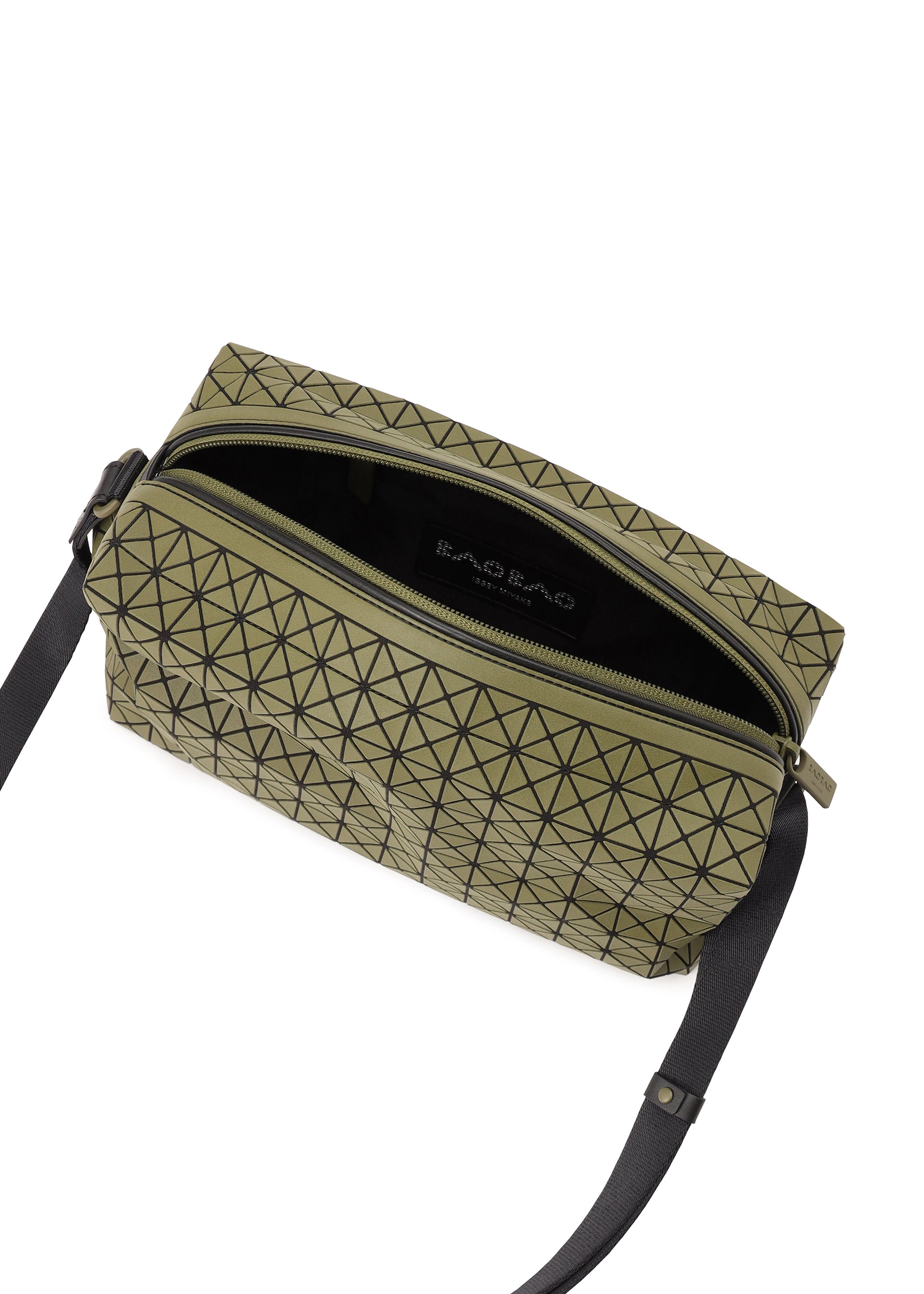 SADDLE BAG Shoulder Bag Khaki – ISSEY MIYAKE EU