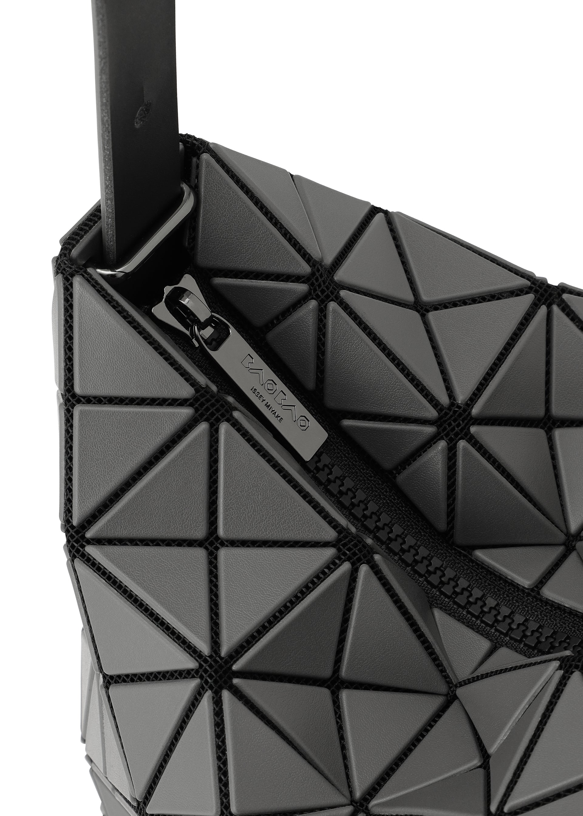VALLEY Handbag Charcoal – ISSEY MIYAKE EU