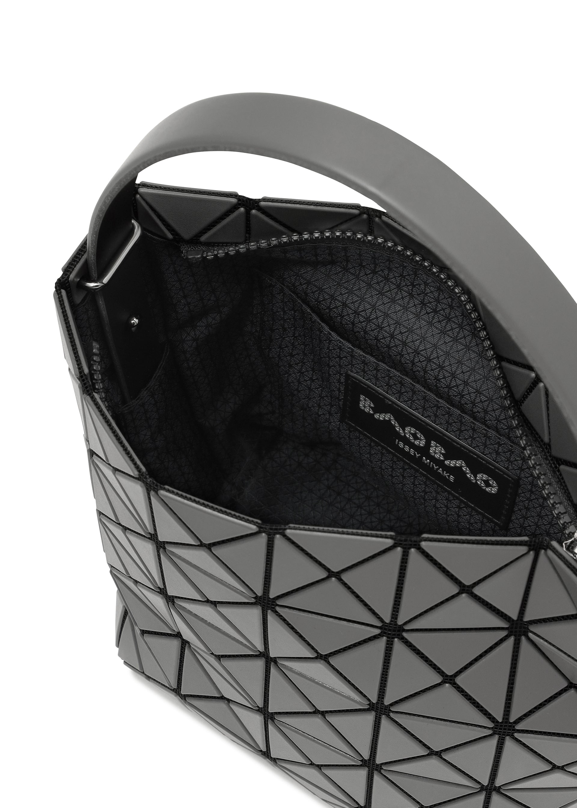 VALLEY Handbag Charcoal – ISSEY MIYAKE EU