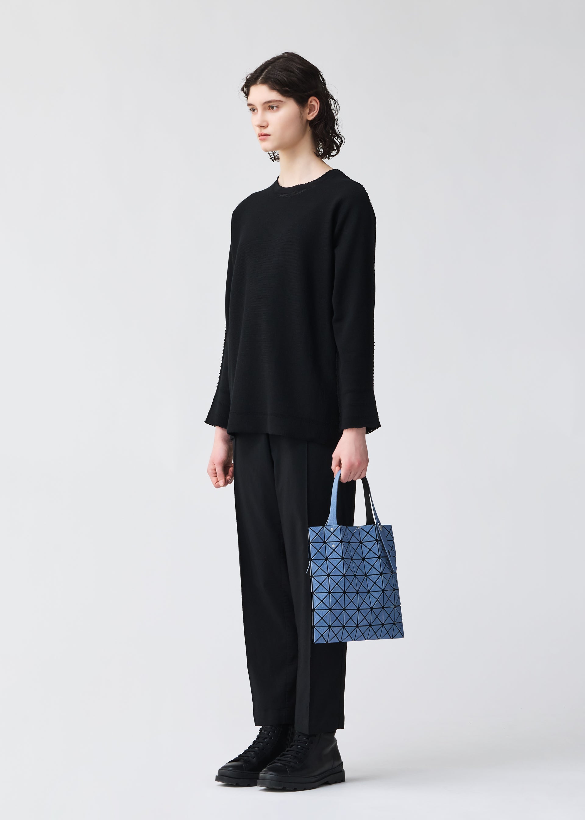 PRISM DENIM Tote bag Black – ISSEY MIYAKE EU