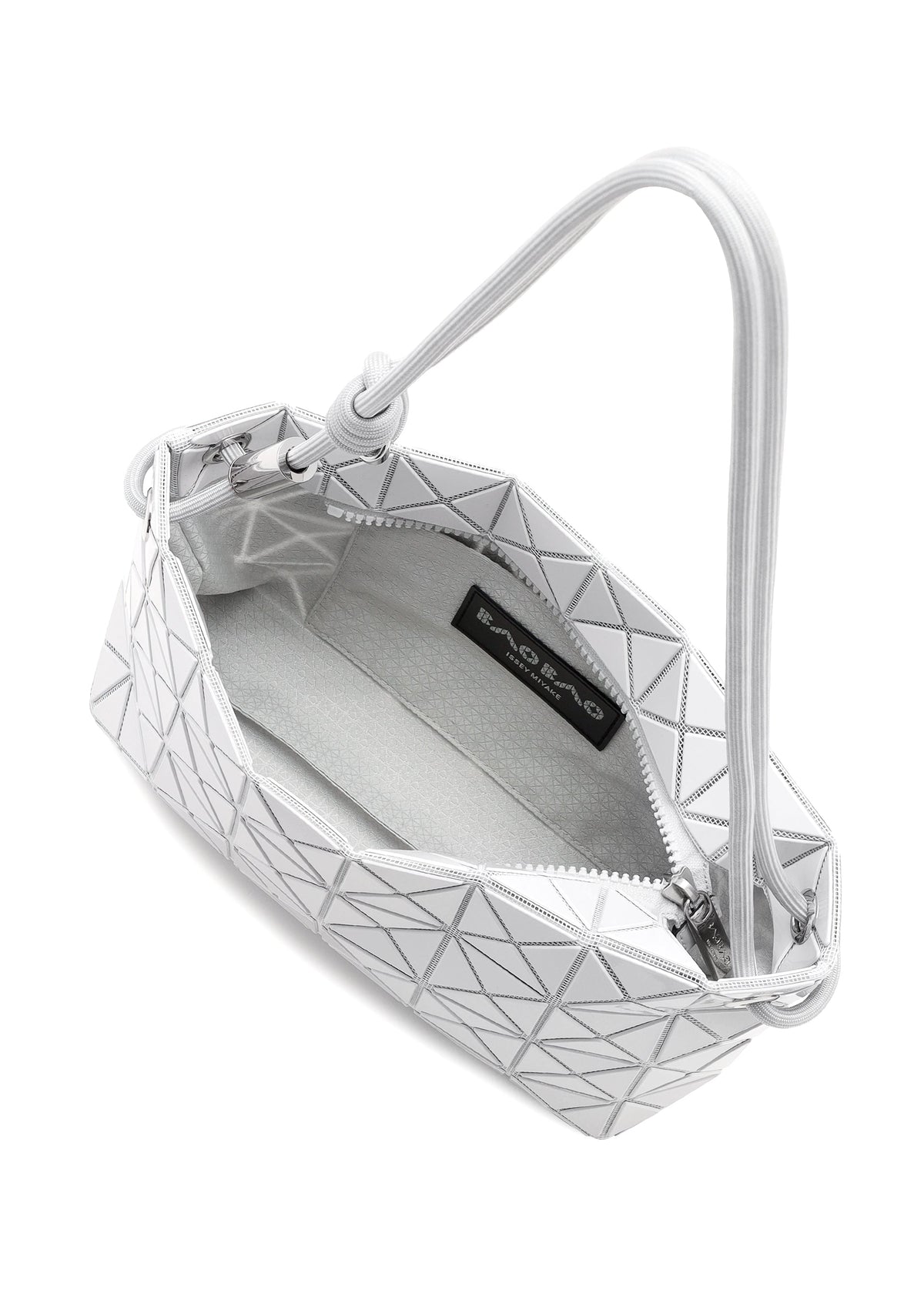 A detail shot of the BAOBAO ISSEY MIYAKE LOOP ONE TONE shoulder bag.