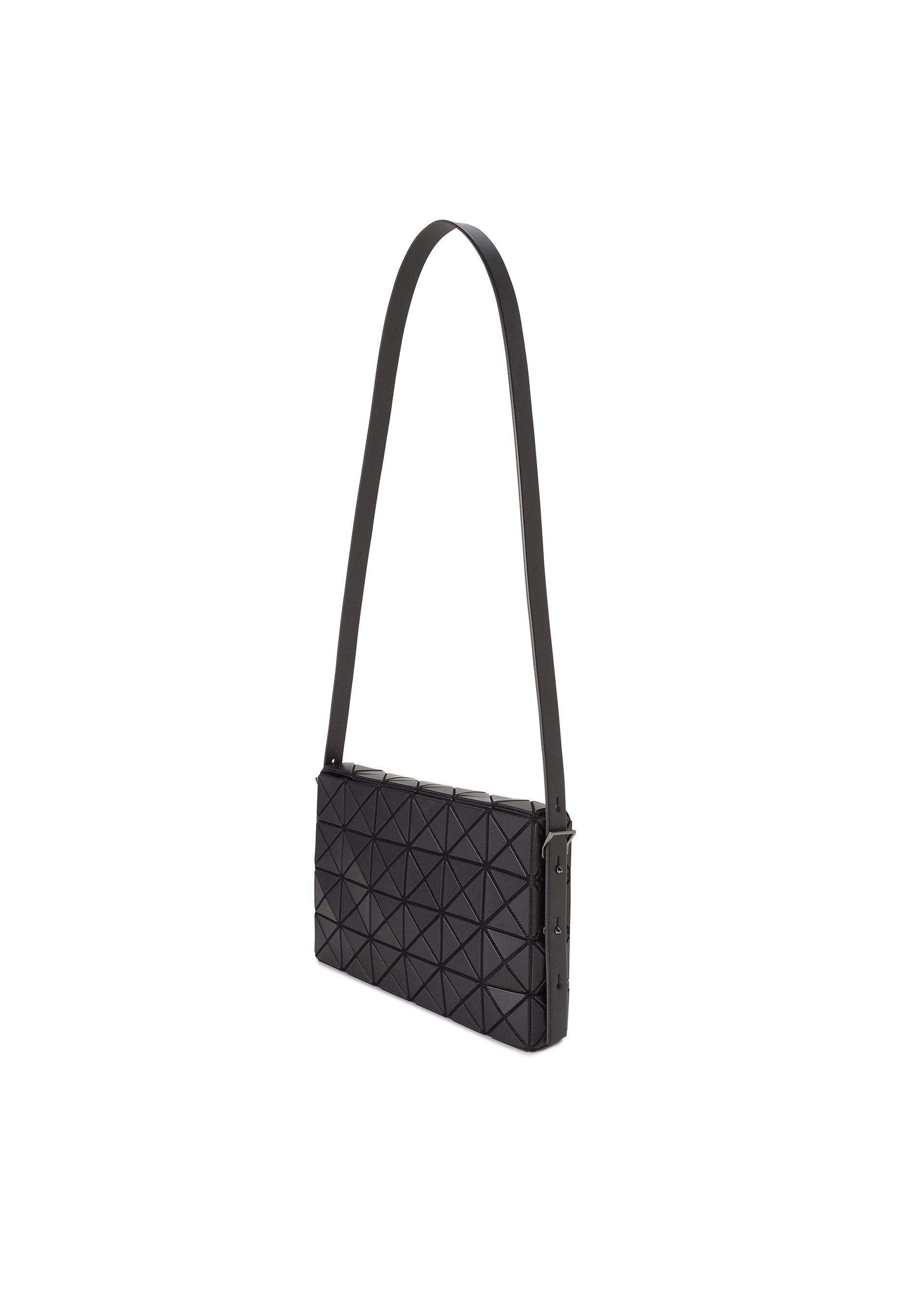 OBLONG Shoulder bag Beige – ISSEY MIYAKE EU