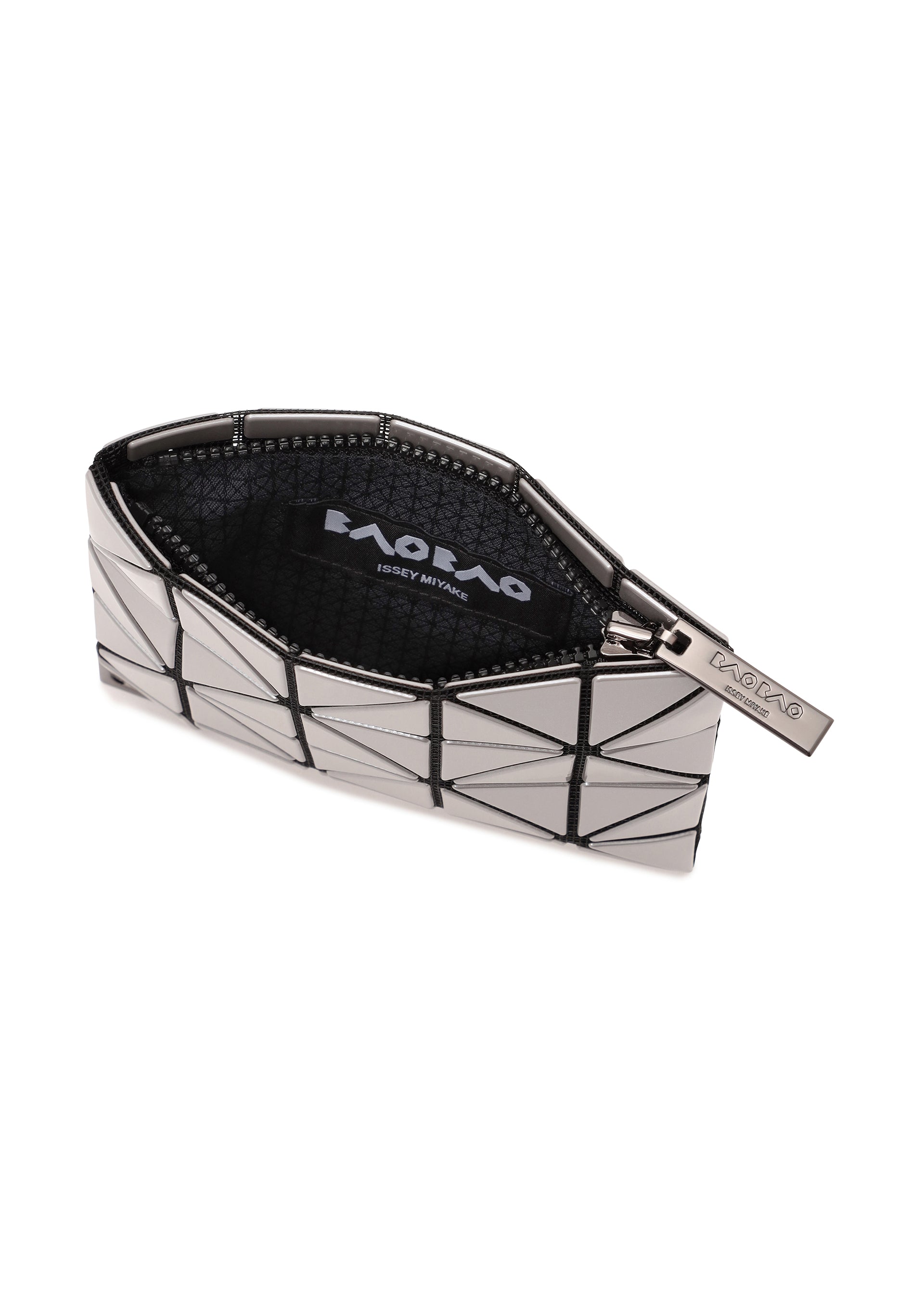FLIPPER Pouch Blue – ISSEY MIYAKE EU