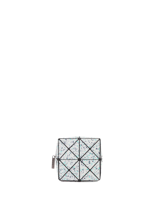 A product shot of the BAOBAO ISSEY MIYAKE WEEKENDERM pouch in special white (09), recurring_style.