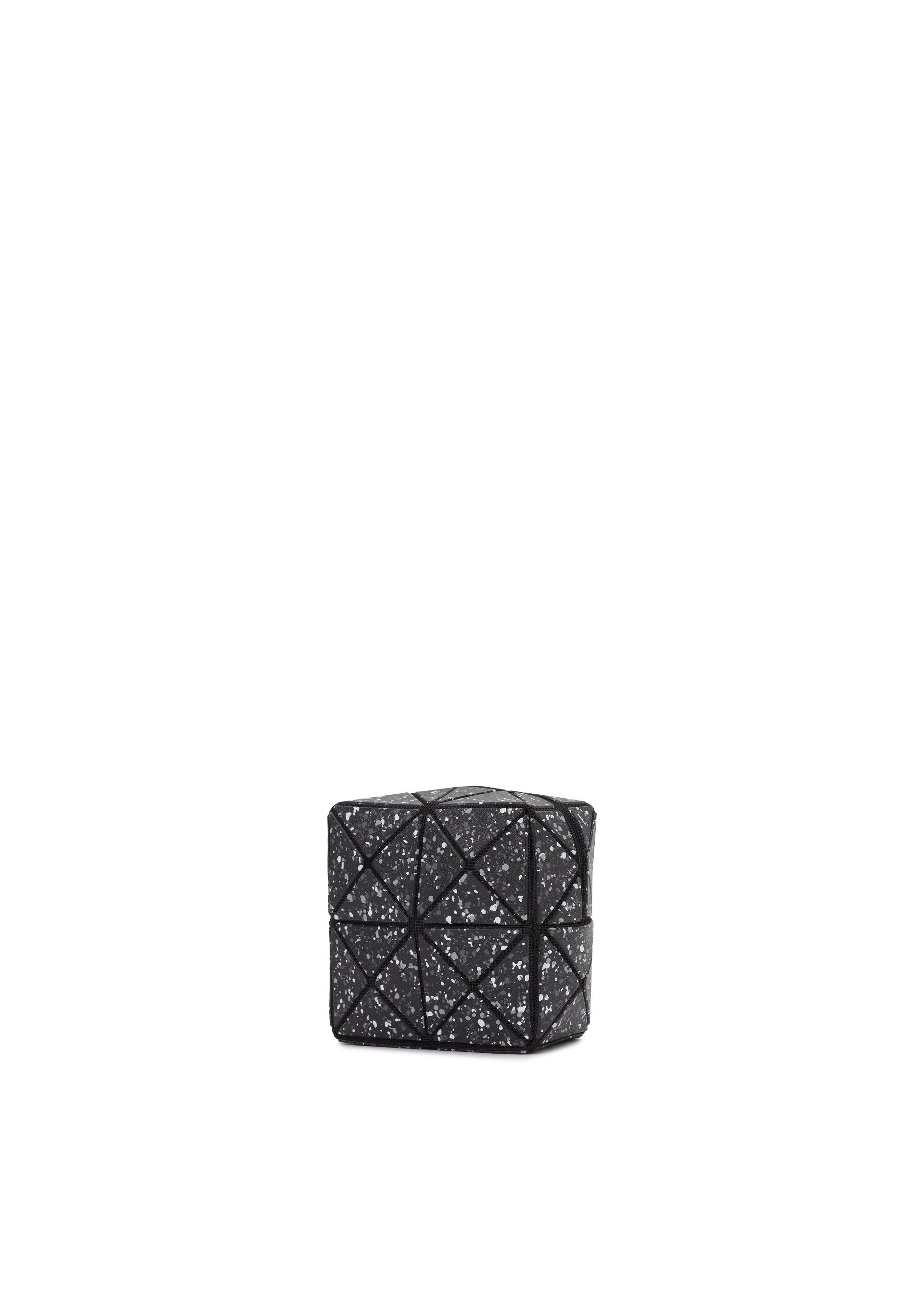 A detail shot of the BAOBAO ISSEY MIYAKE WEEKENDERM pouch.