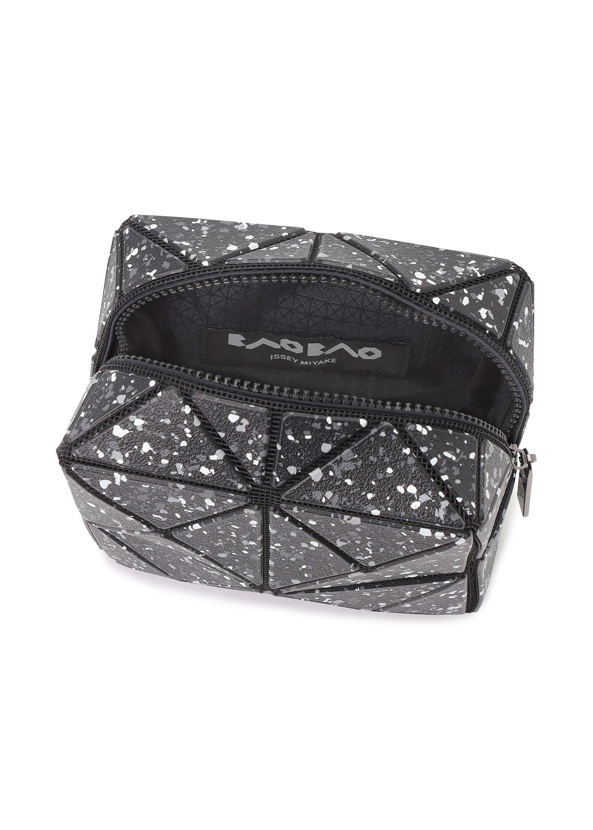 A detail shot of the BAOBAO ISSEY MIYAKE WEEKENDERM pouch.