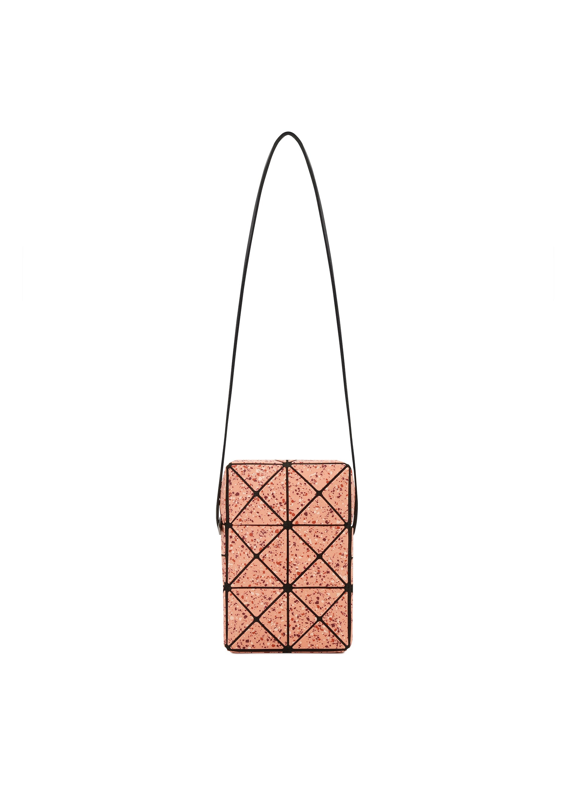 A product shot of the BAOBAO ISSEY MIYAKE WEEKENDERM shoulder bag in orange (35), recurring_style.