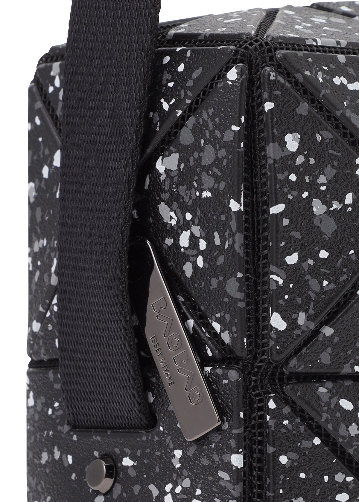 A detail shot of the BAOBAO ISSEY MIYAKE WEEKENDERM shoulder bag.
