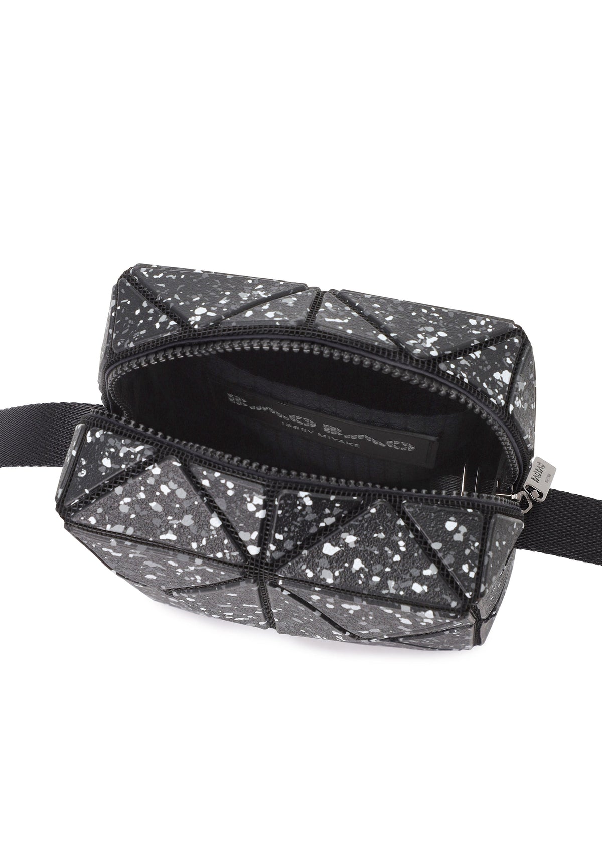 A detail shot of the BAOBAO ISSEY MIYAKE WEEKENDERM shoulder bag.