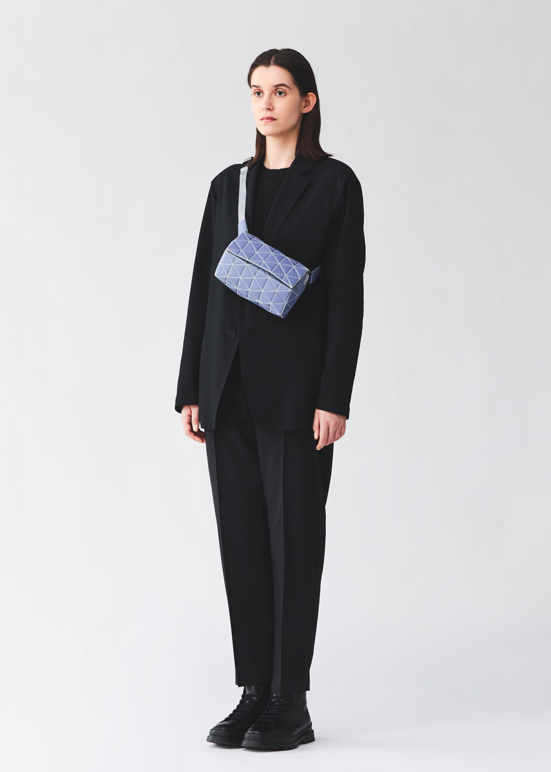PYRAMID MATTE Bag Matte Black – ISSEY MIYAKE EU