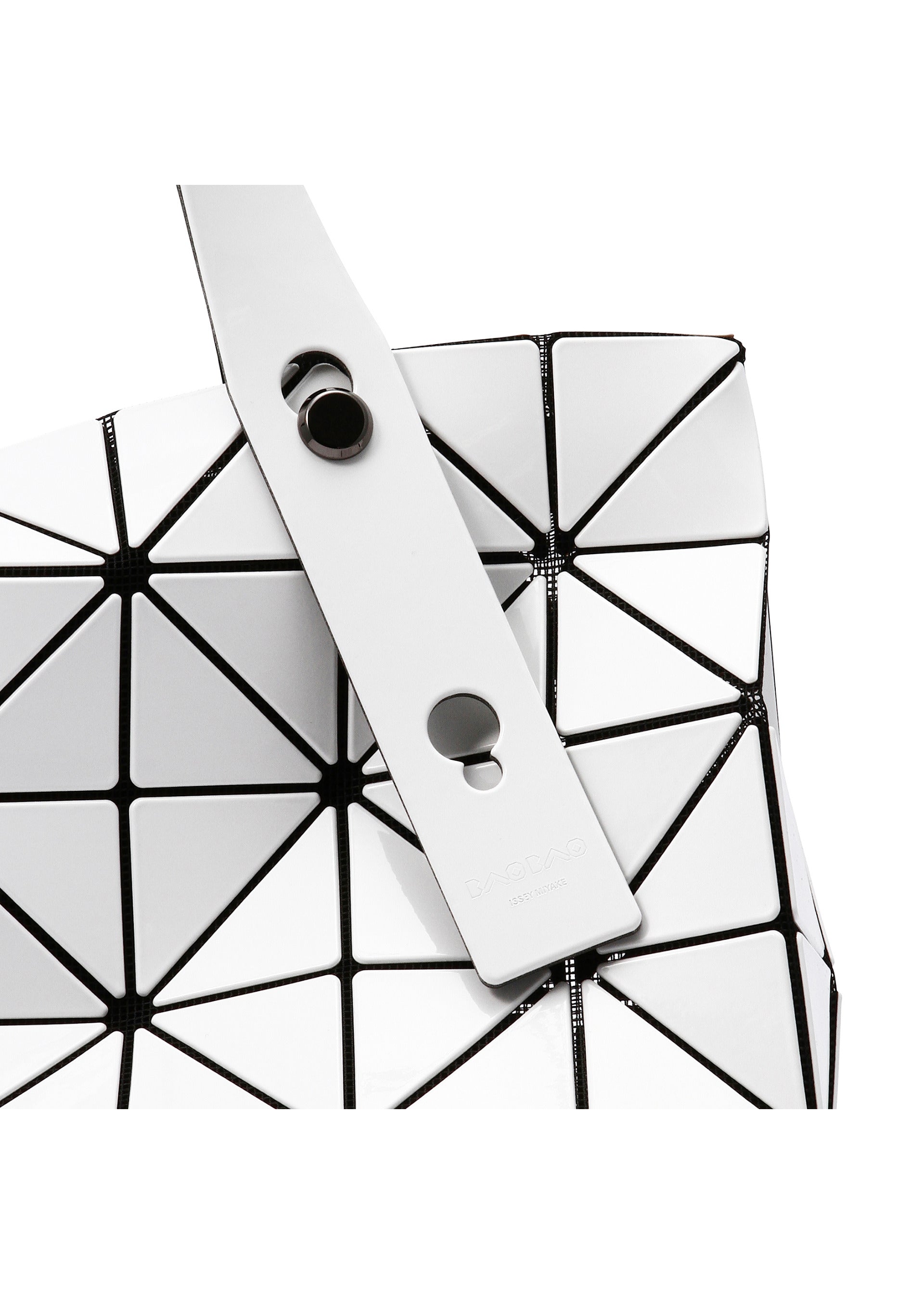 A detail shot of the BAO BAO ISSEY MIYAKE CARTON hand bag.