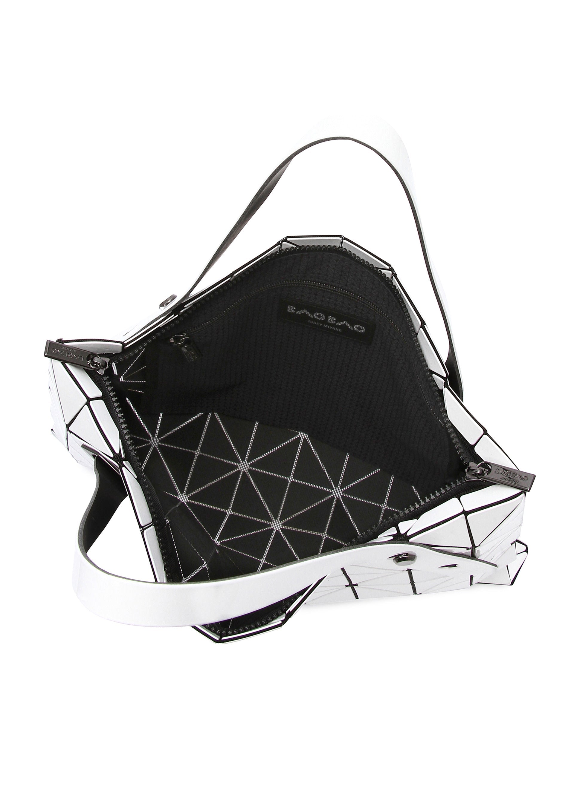 CARTON Hand bag Black – ISSEY MIYAKE EU
