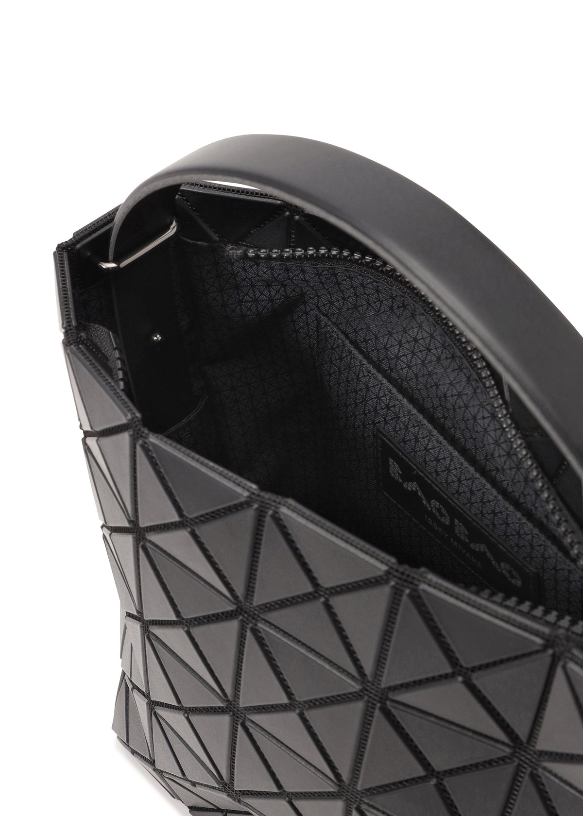 A detail shot of the BAO BAO ISSEY MIYAKE VALLEY hand bag.