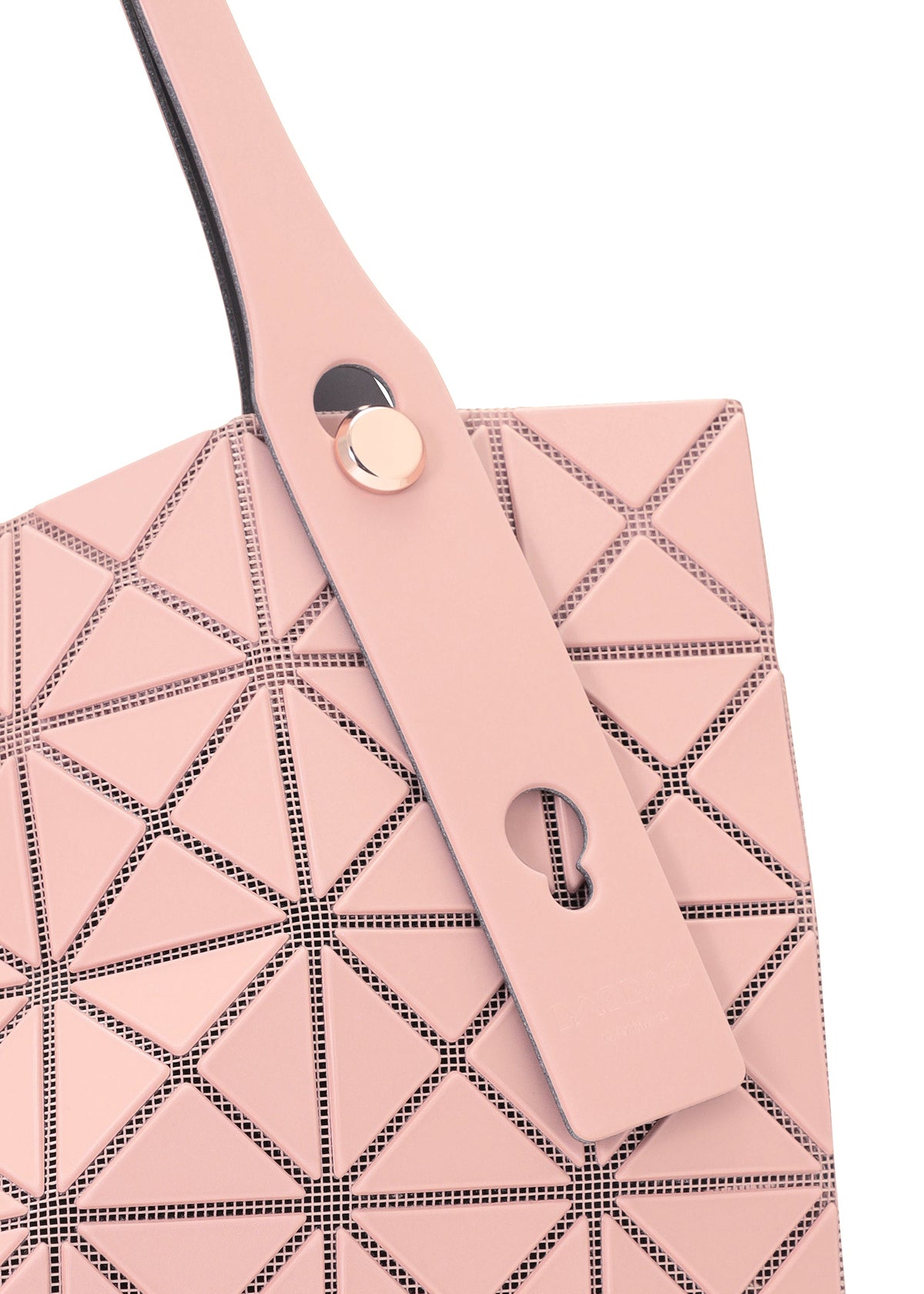 A detail shot of the BAO BAO ISSEY MIYAKE PRISM PLUS tote bag.
