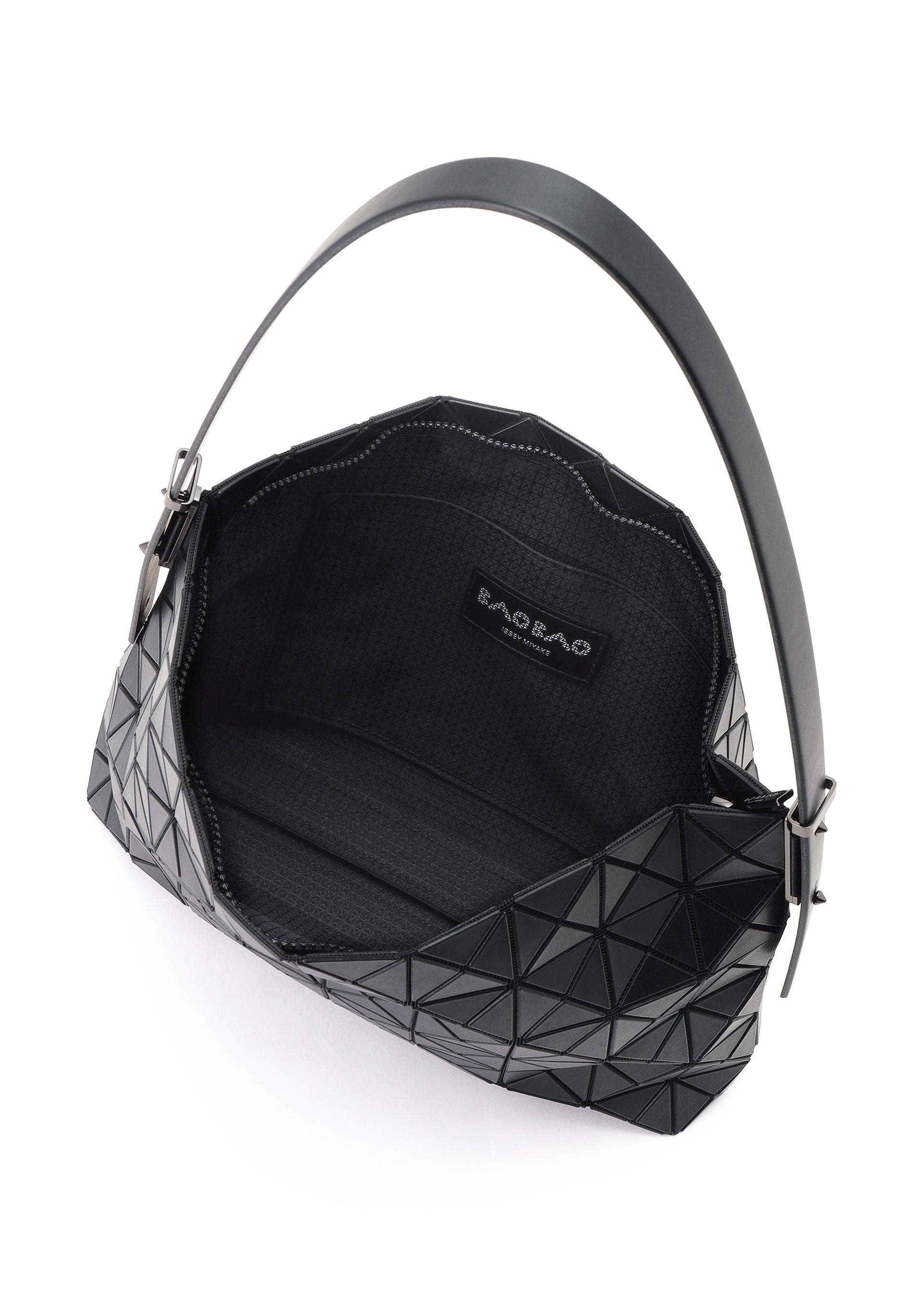 MUSETTE Shoulder Bag Matte Black – ISSEY MIYAKE EU