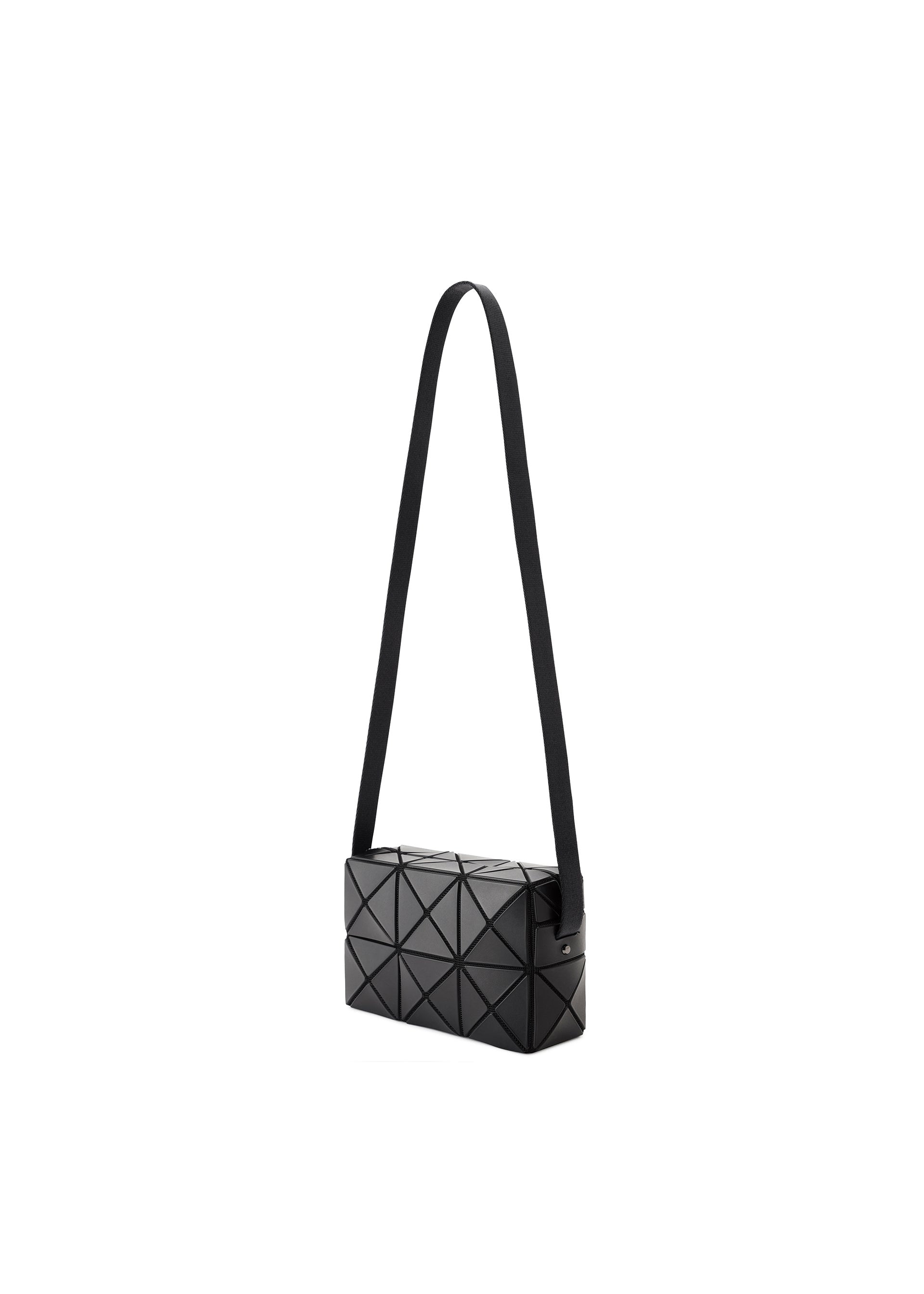CUBOID Shoulder Bag Matte Black – ISSEY MIYAKE EU