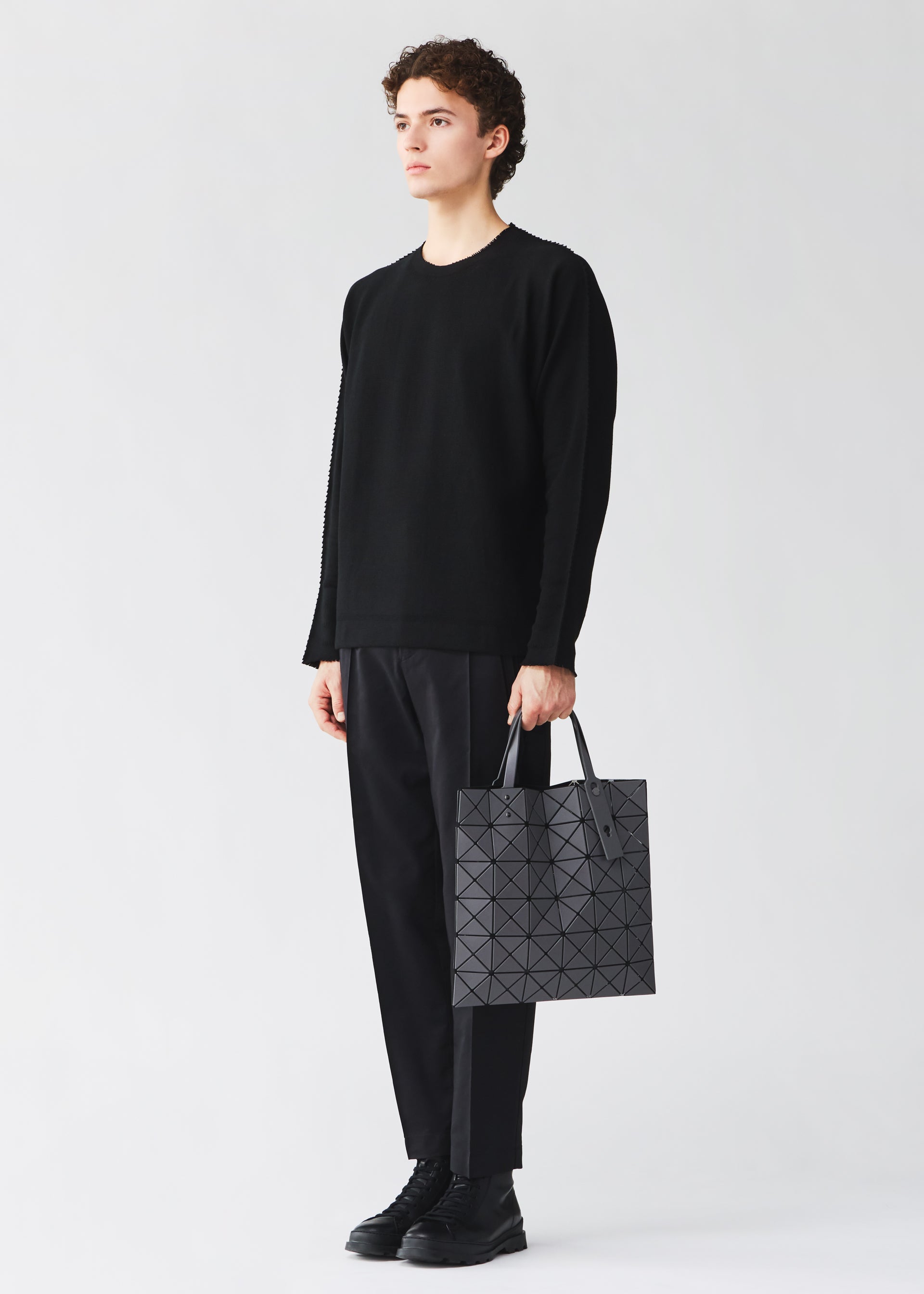 LUCENT MATTE Tote bag Light Grey – ISSEY MIYAKE EU