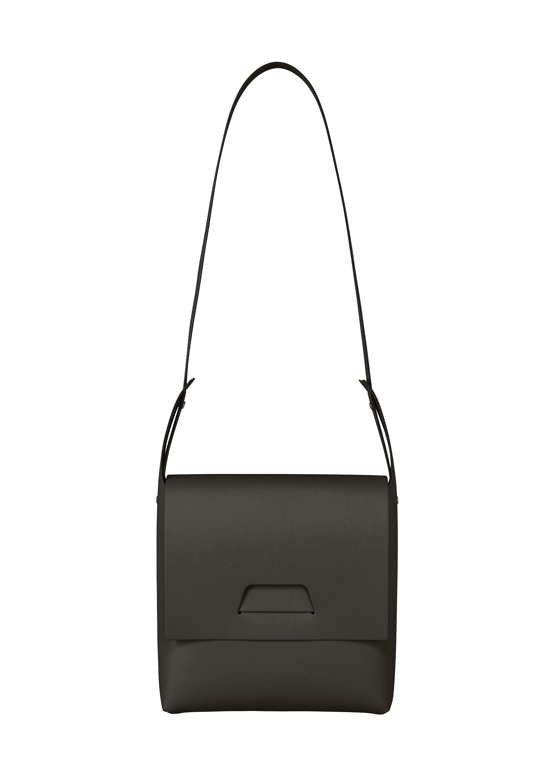 A product shot of the GOOD GOODS ISSEY MIYAKE BOX bag in black (15).