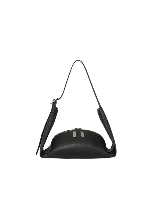 A product shot of the GOOD GOODS ISSEY MIYAKE LEAF bag in black.