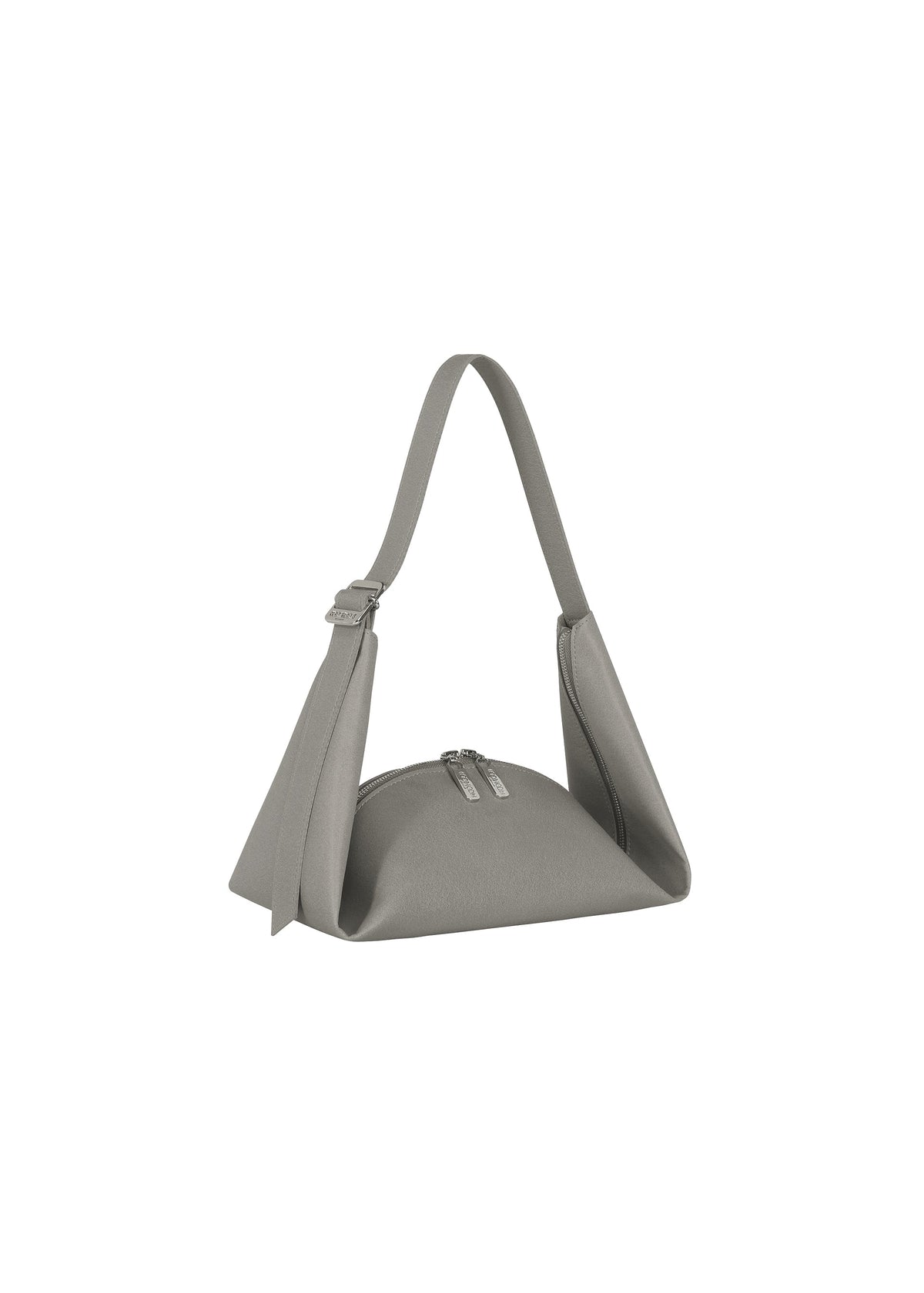 A detail shot of the GOOD GOODS ISSEY MIYAKE LEAF bag.