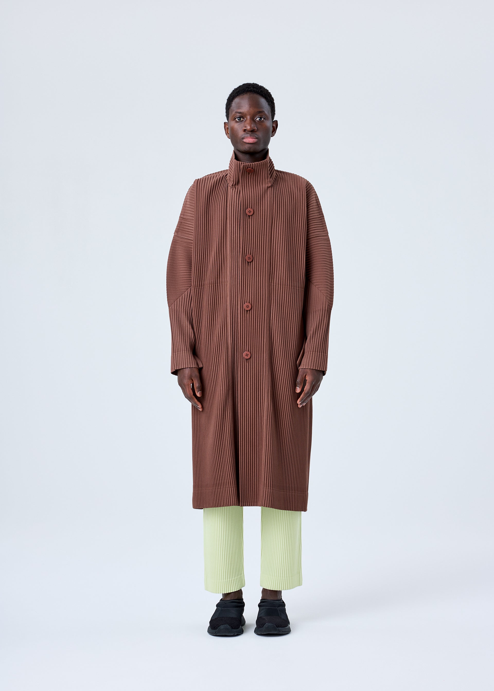 MC NOVEMBER Coat Black – ISSEY MIYAKE EU