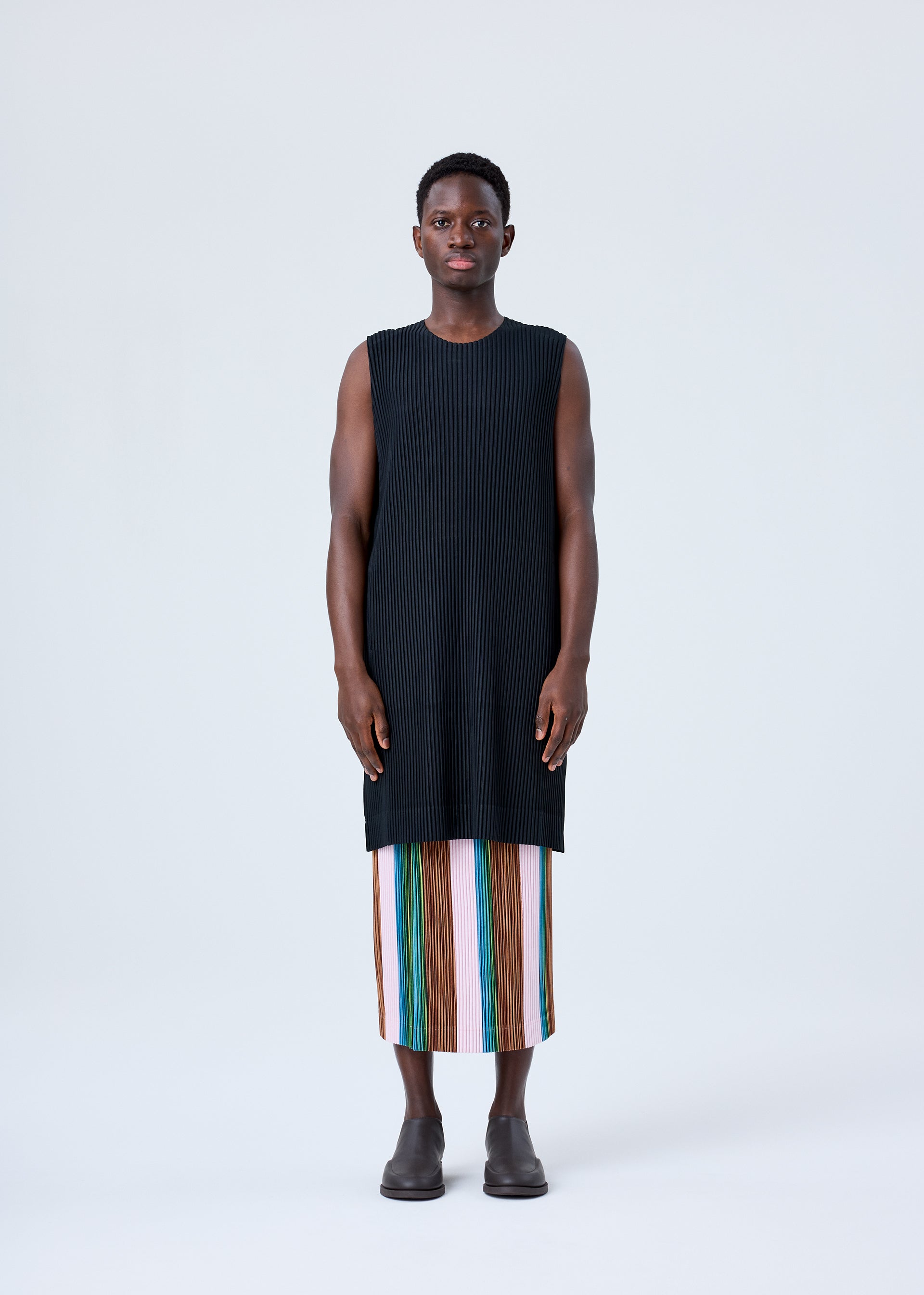 MC SEPTEMBER Top Black – ISSEY MIYAKE EU