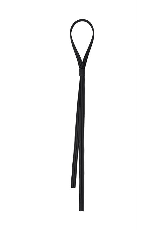 A product shot of the HOMME PLISSÉ ISSEY MIYAKE PLEATS TIE tie in black (15).