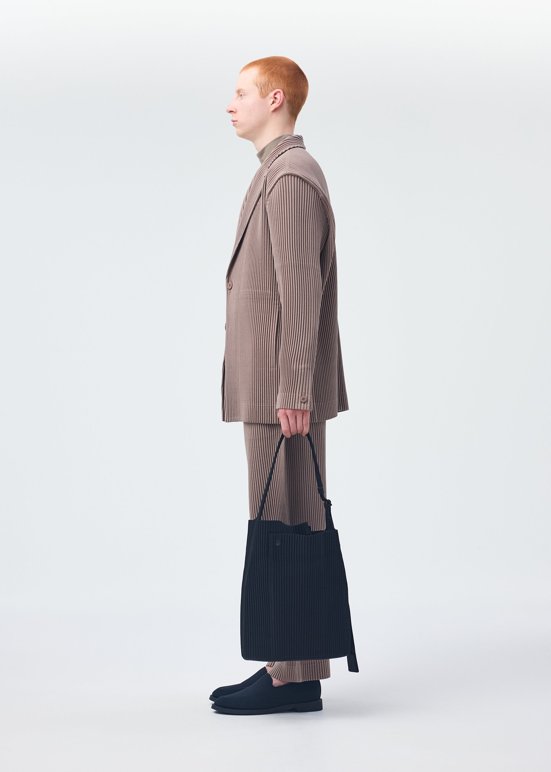 UTILITY Bag Black – ISSEY MIYAKE EU