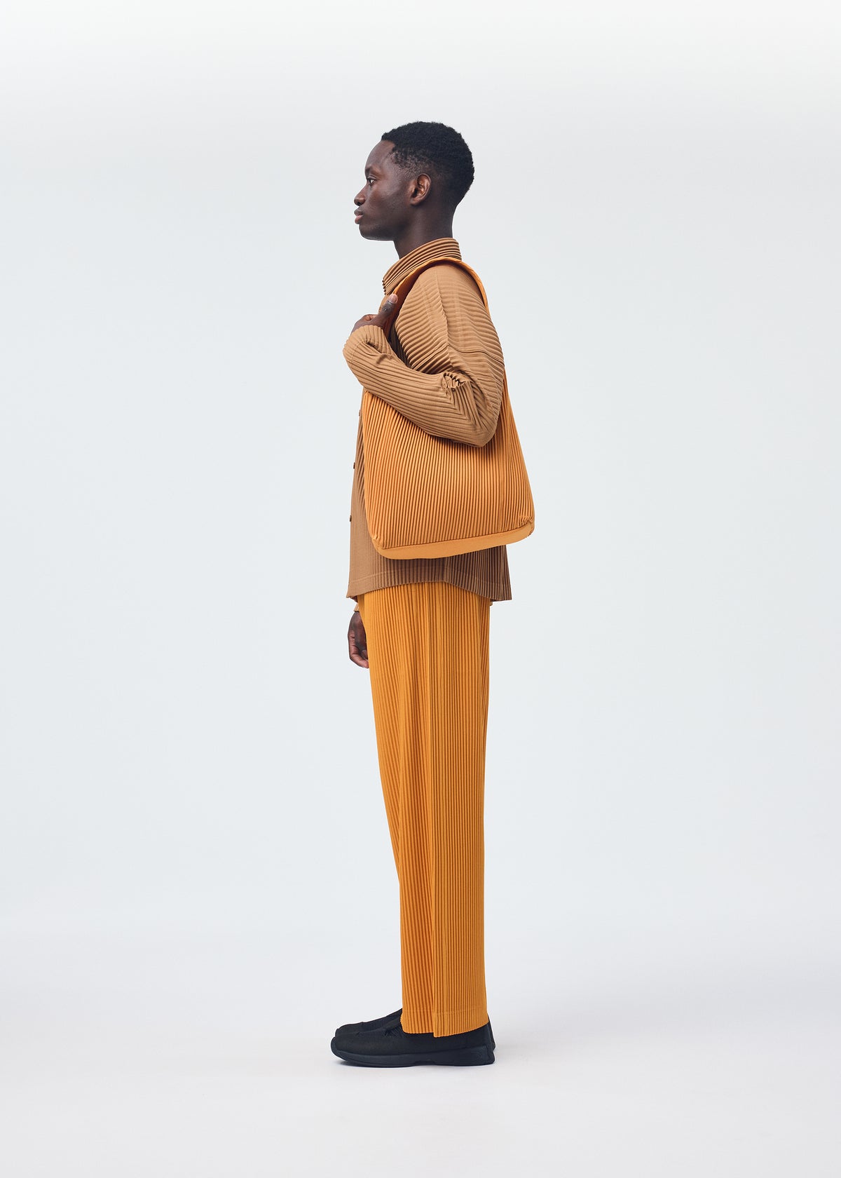 ROUNDED SQUARE BAG Bag Black