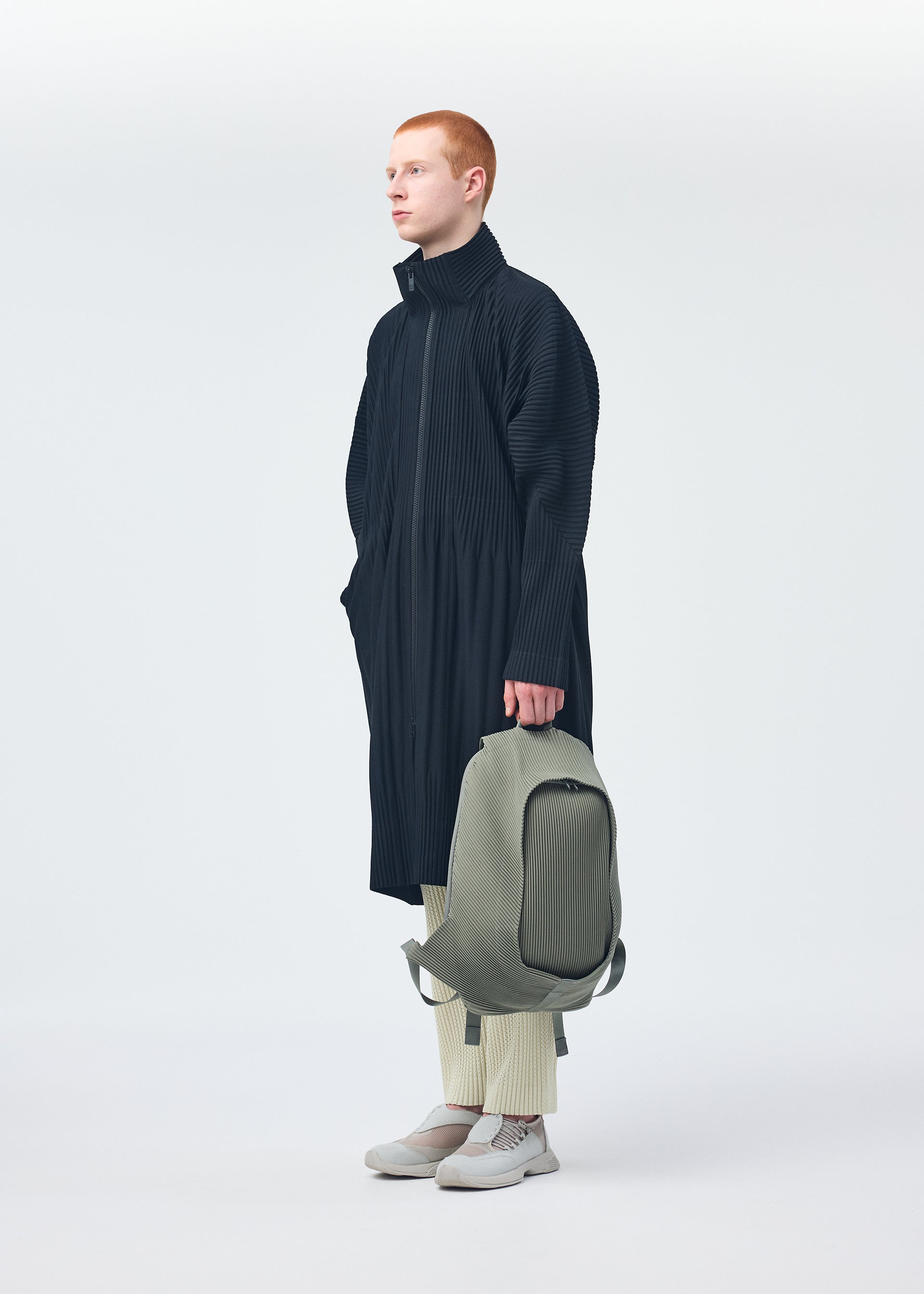 OVAL PLEATS BACKPACK ブラック Pleats Please Issey Miyake Black Oval Pleats Backpack Pleats