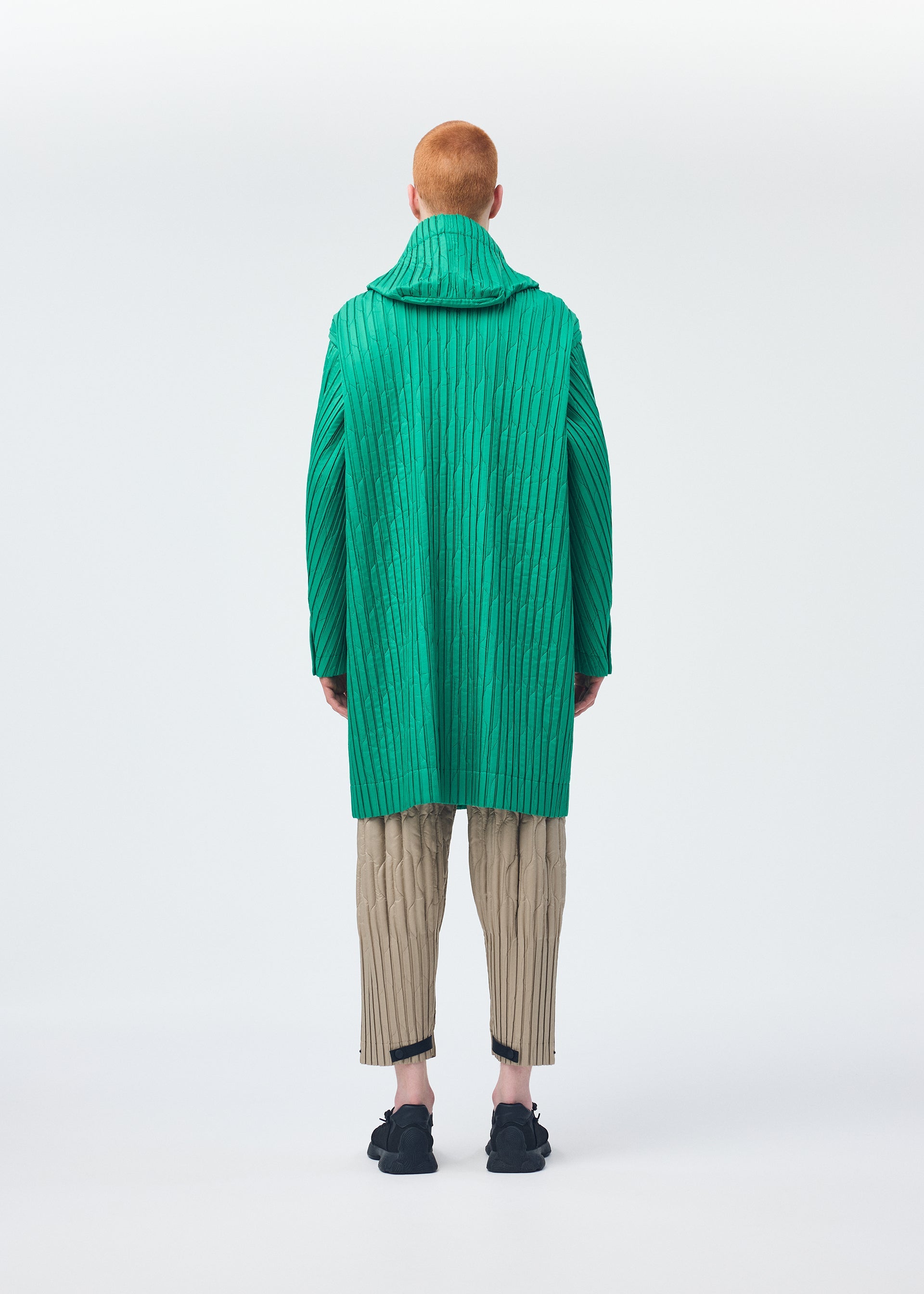 PADDED PLEATS Coat Beige – ISSEY MIYAKE EU