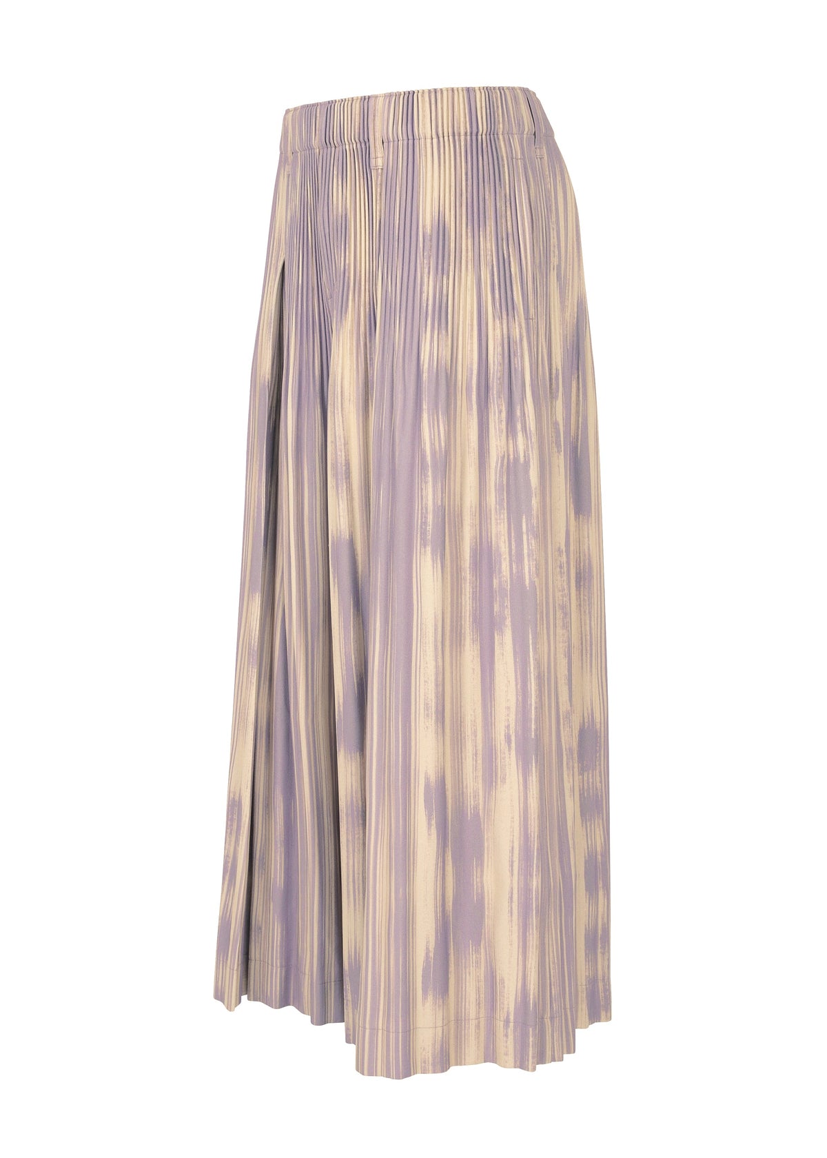 A detail shot of the HOMME PLISSÉ ISSEY MIYAKE BRUSHSTROKE STRIPE trousers.