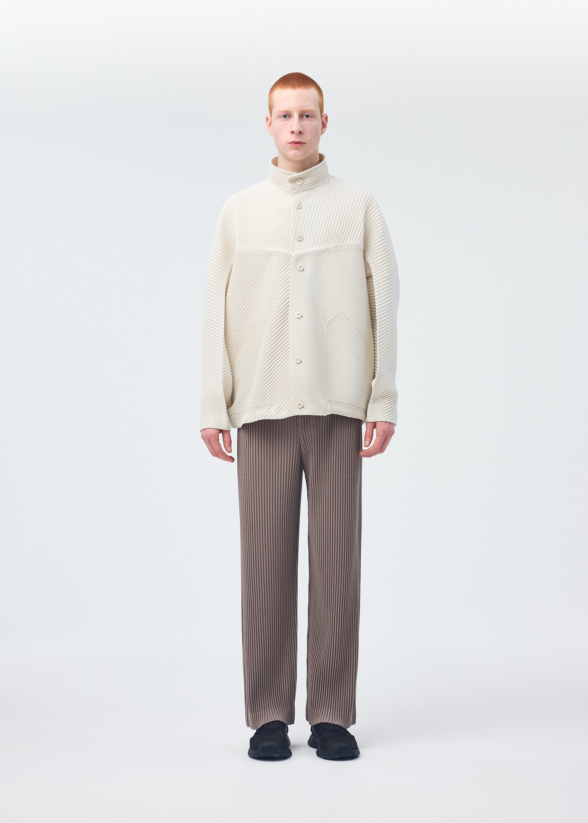 MONTHLY COLORS : SEPTEMBER Jacket Red – ISSEY MIYAKE EU