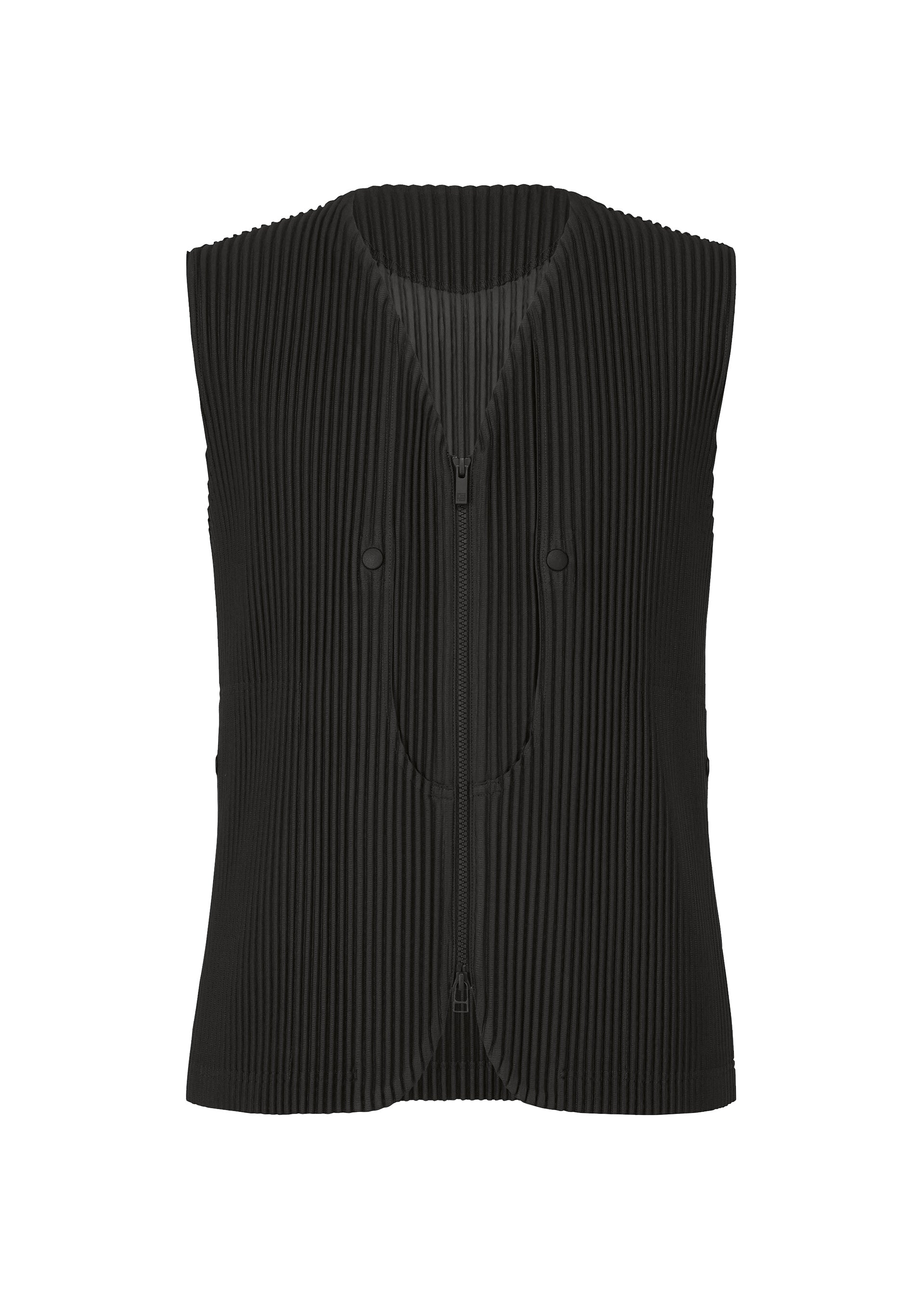 VESTS – ISSEY MIYAKE EU