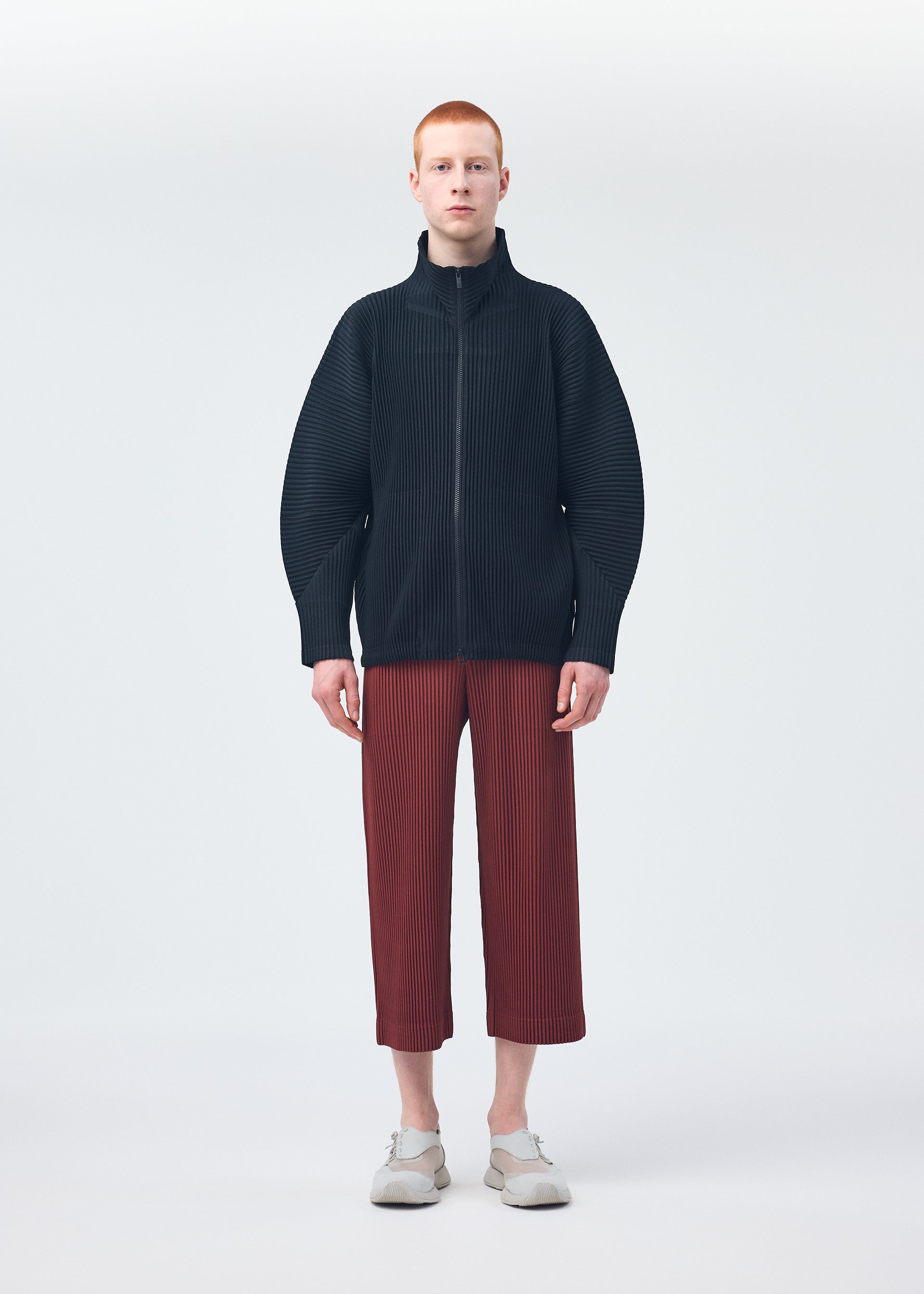 MONTHLY COLORS : AUGUST Jacket Black – ISSEY MIYAKE EU MONTHLY COLORS : AUGUST Jacket Black – ISSEY MIYAKE EU