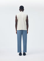 A model wears the Homme Plisse Issey Miyake MONTHLY COLORS : SEPTEMBER top.