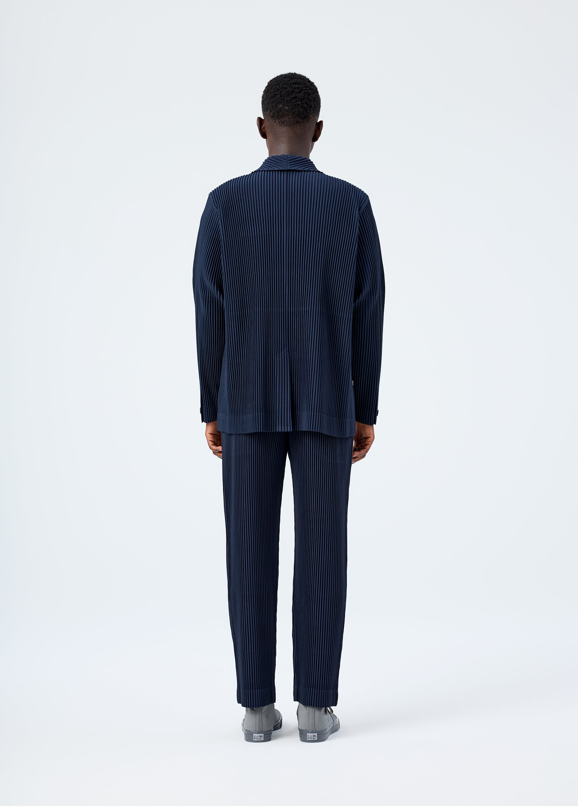 BASICS Jacket Black – ISSEY MIYAKE EU