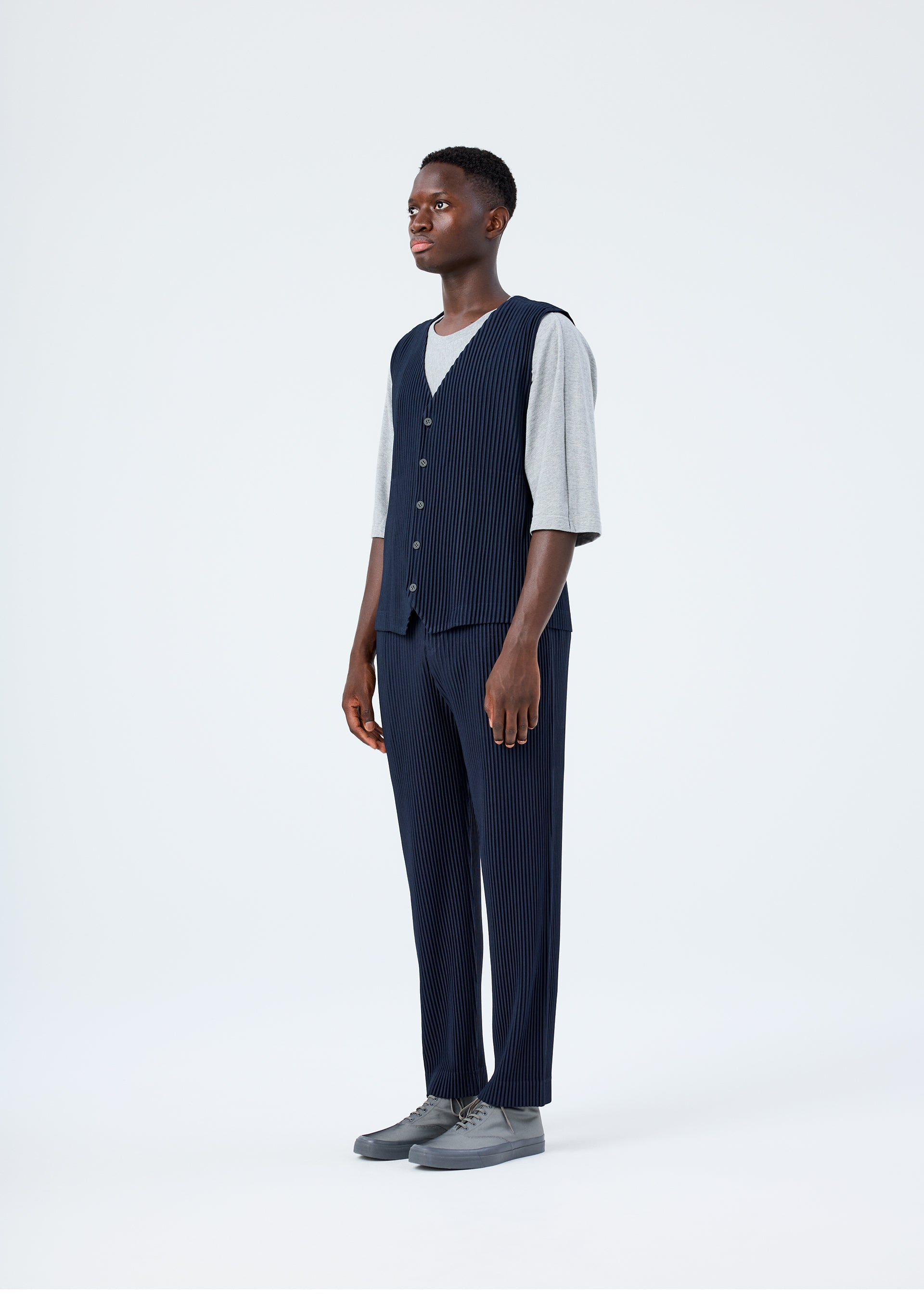 BASICS Vest Light Grey